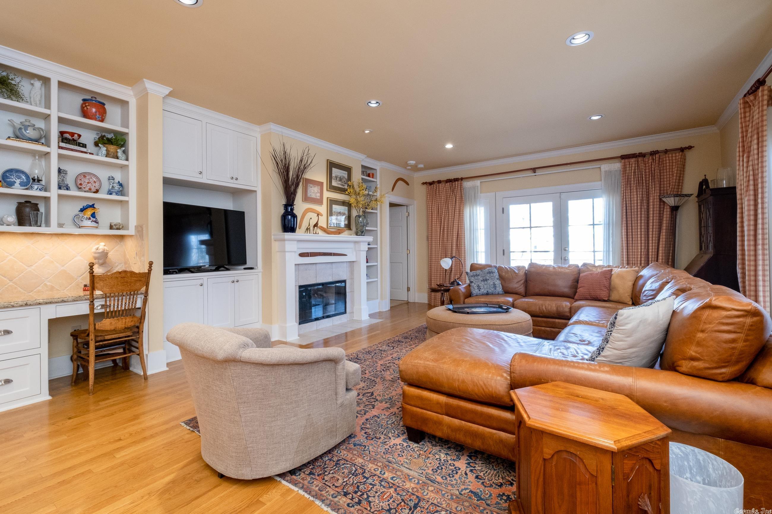 MCGEHEE - Residential