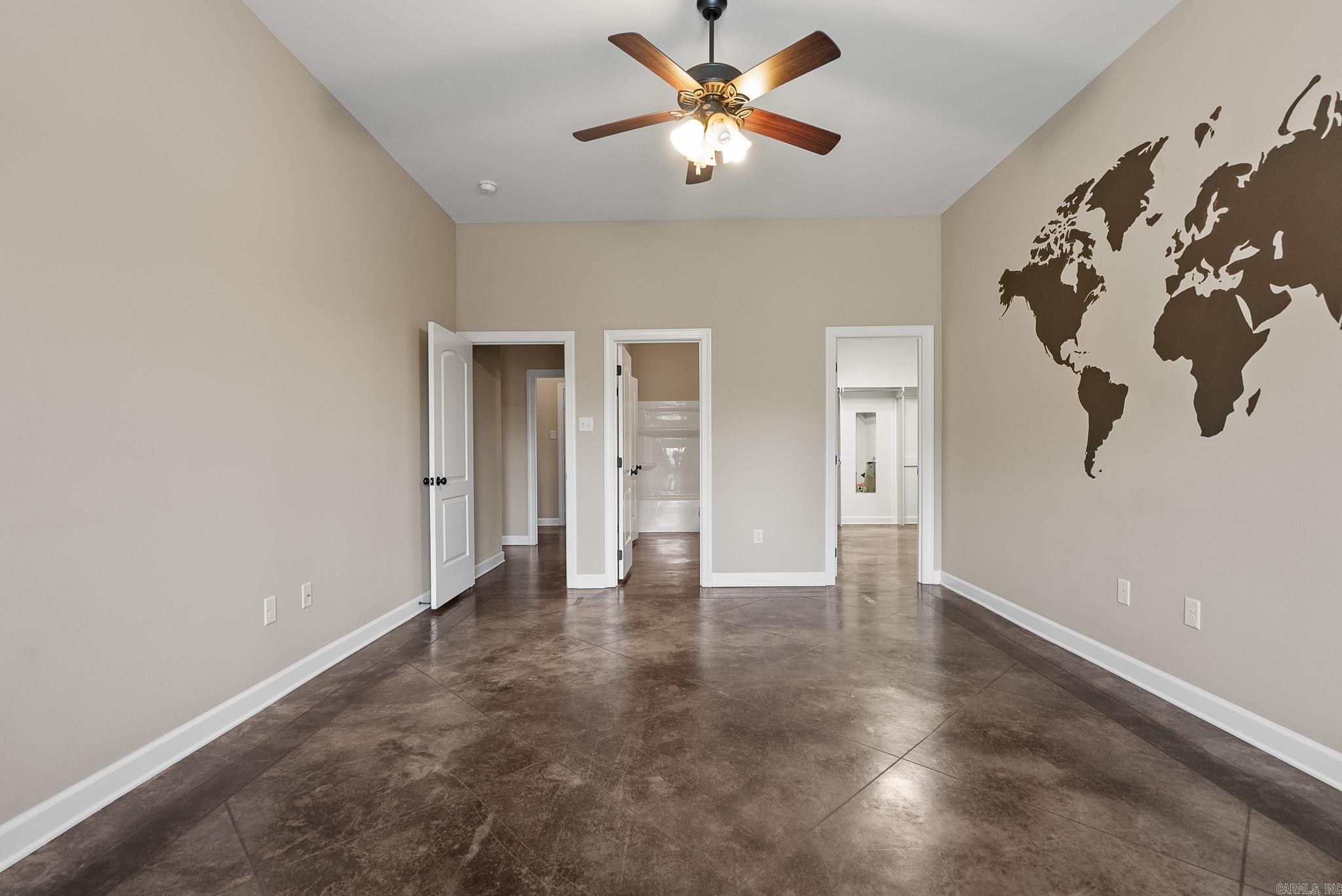 MAJESTIC POINTE - Residential