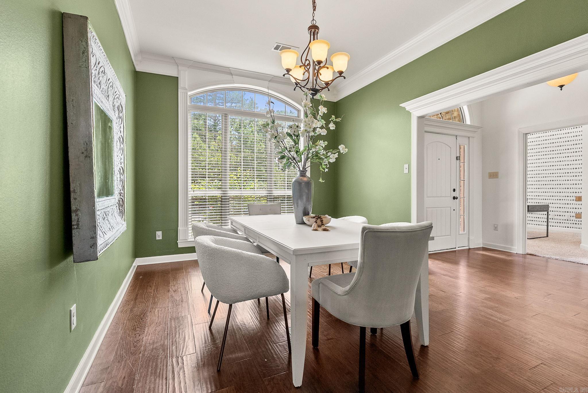 MAJESTIC POINTE - Residential