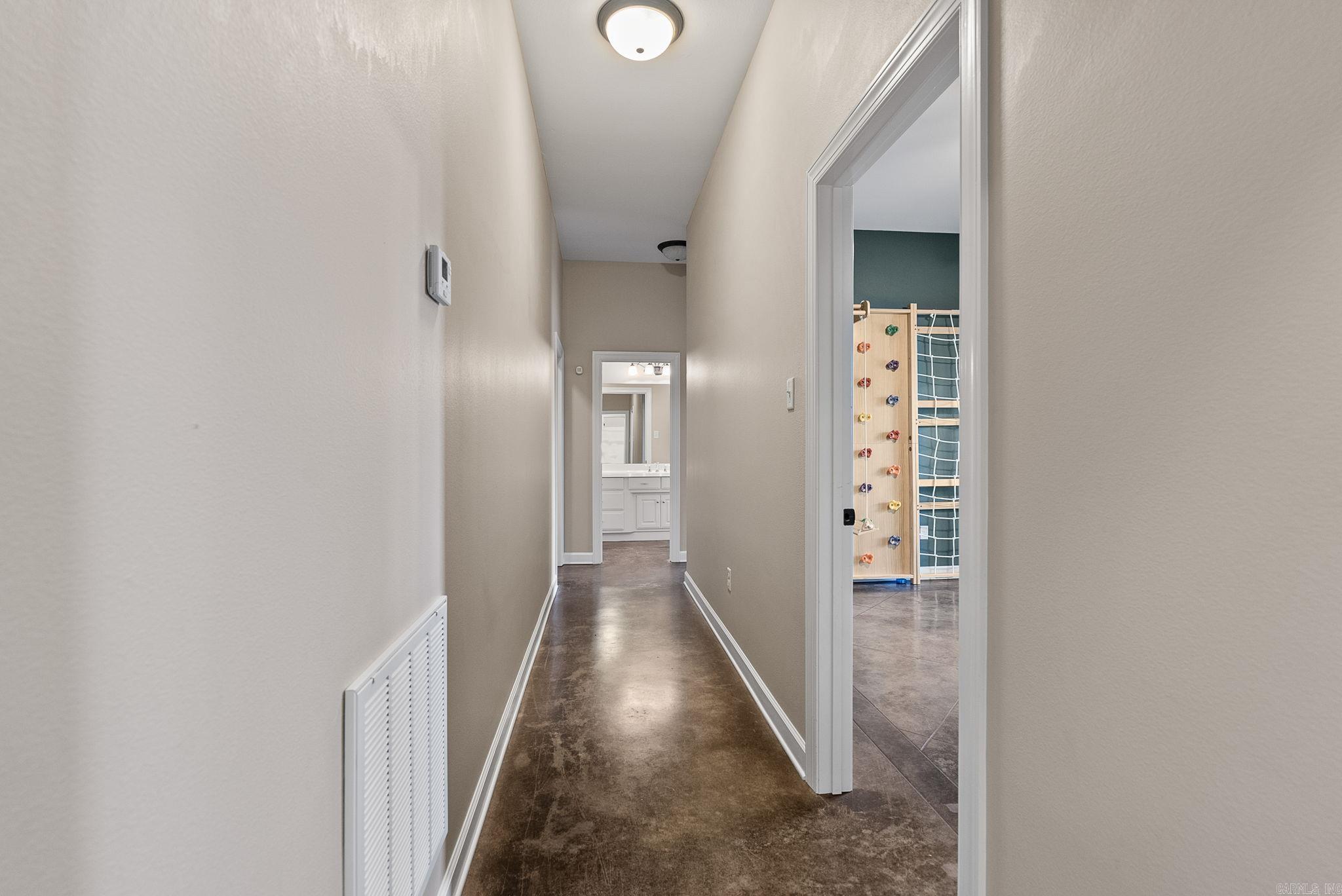 MAJESTIC POINTE - Residential