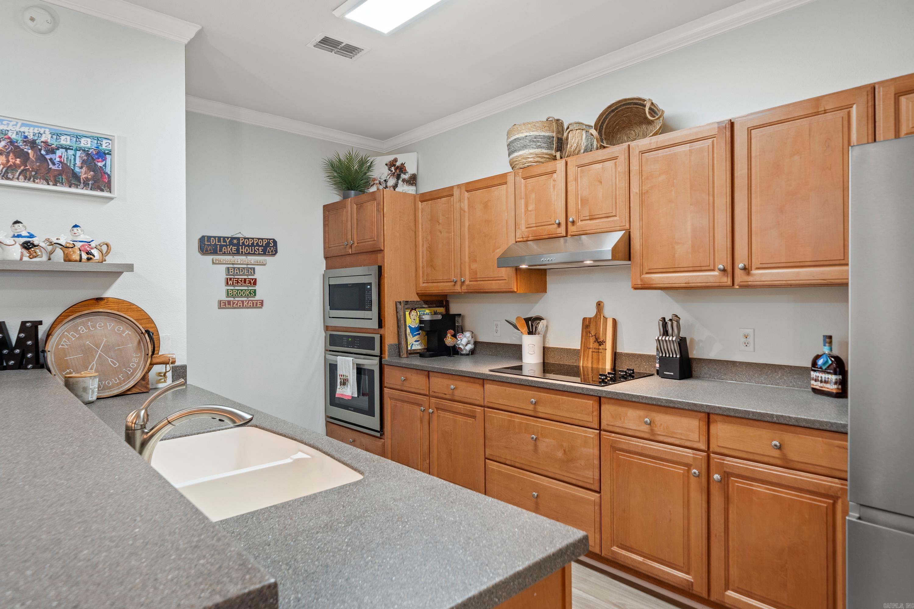 CARMEL BAY - Residential