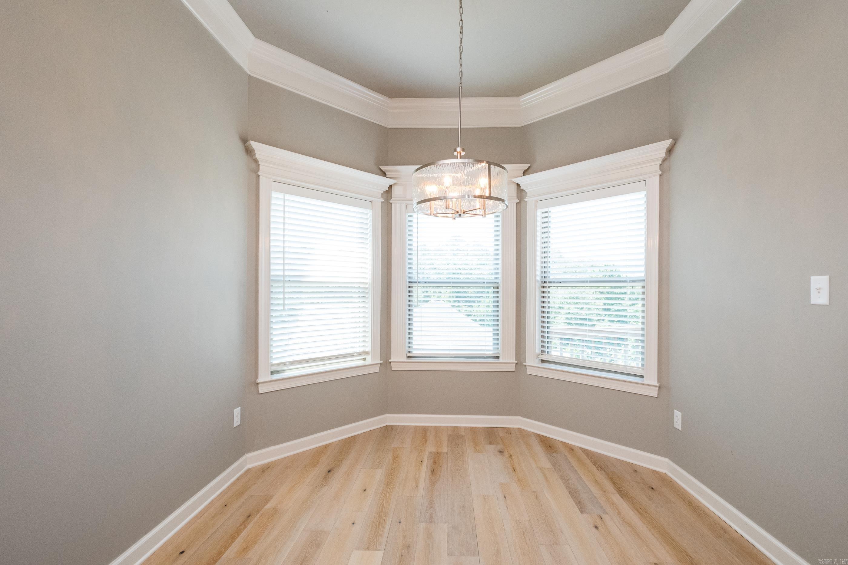 MAJESTIC POINTE - Residential