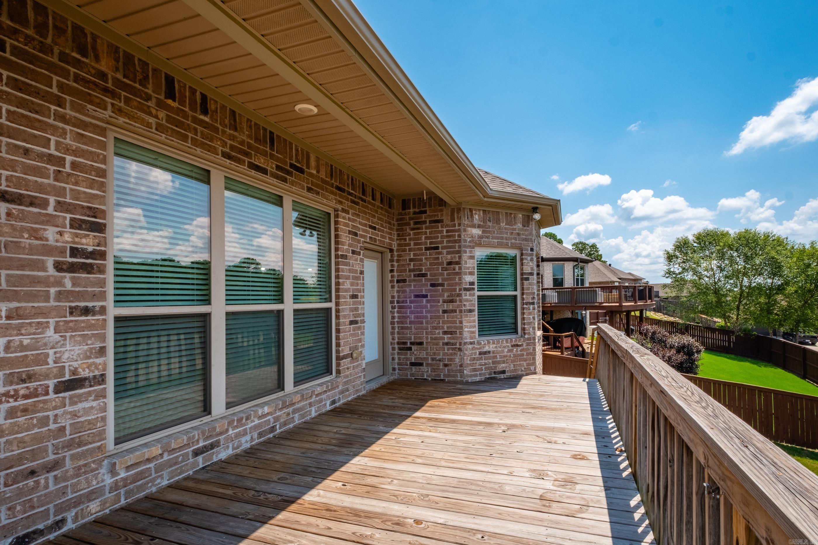 MAJESTIC POINTE - Residential