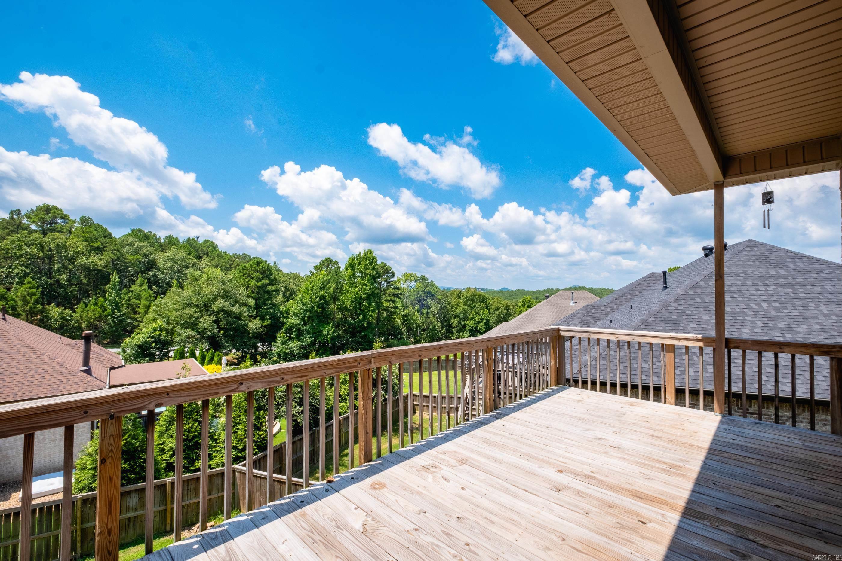 MAJESTIC POINTE - Residential