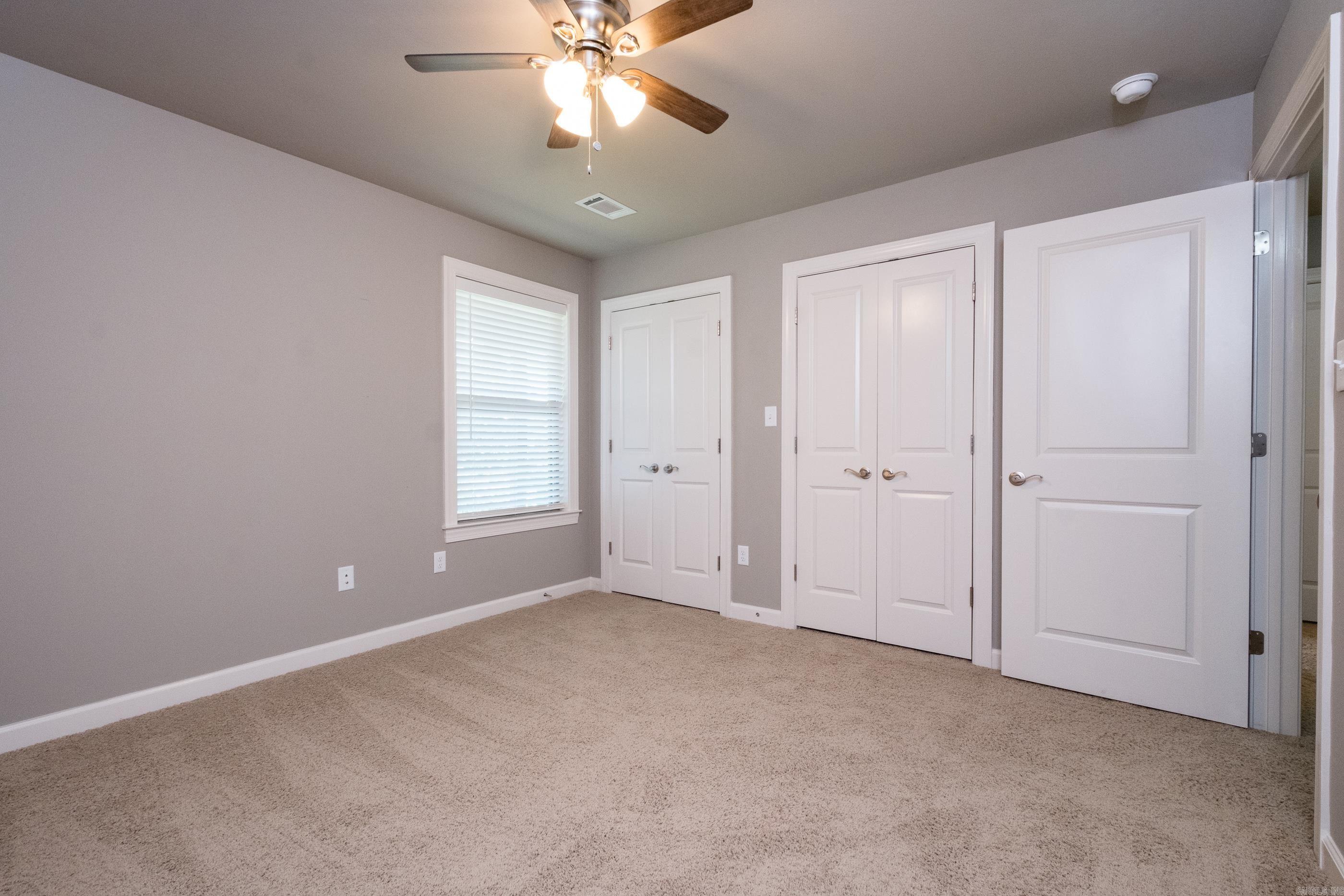 MAJESTIC POINTE - Residential