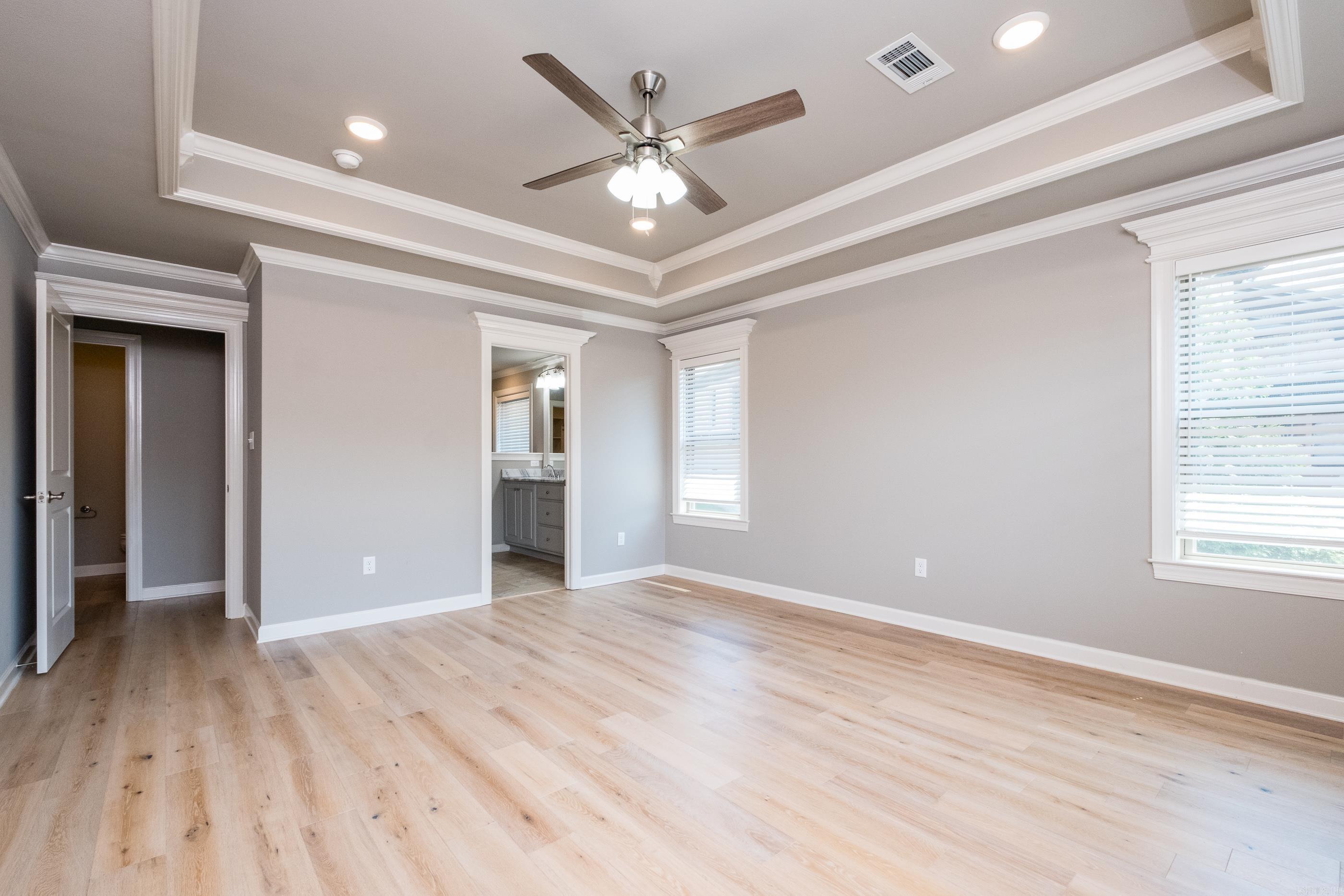 MAJESTIC POINTE - Residential