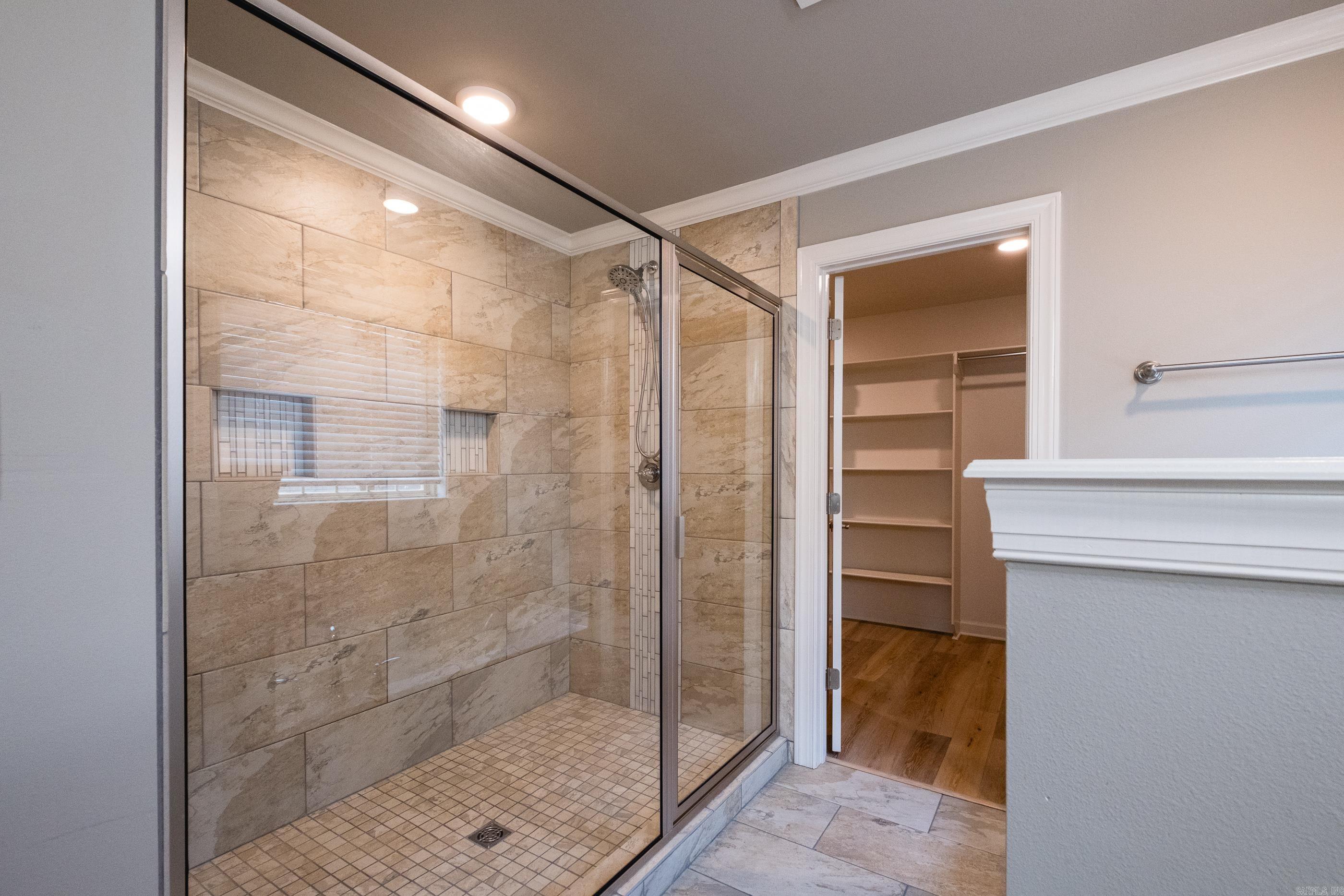MAJESTIC POINTE - Residential