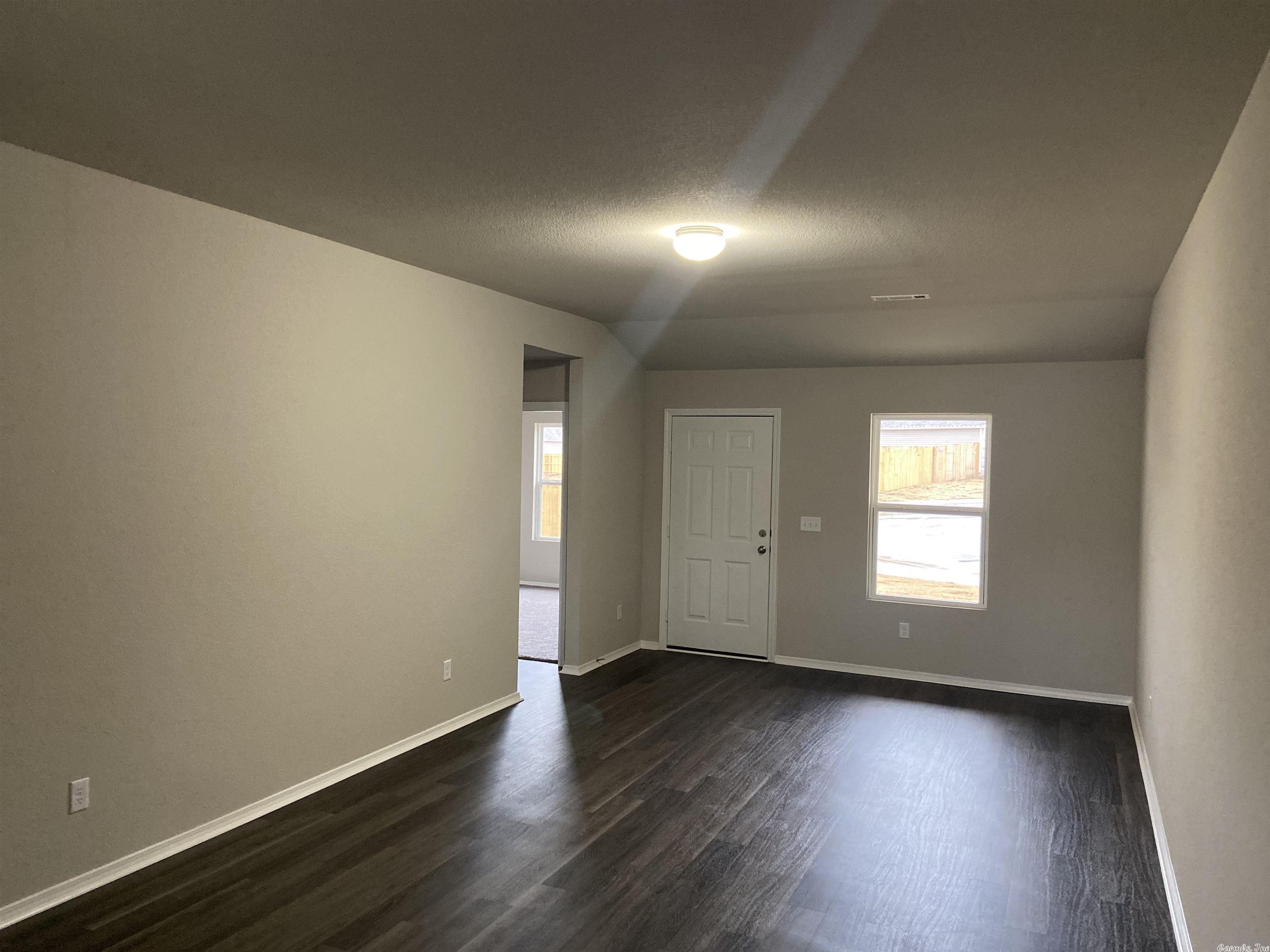 HILLDALE CROSSING - Residential