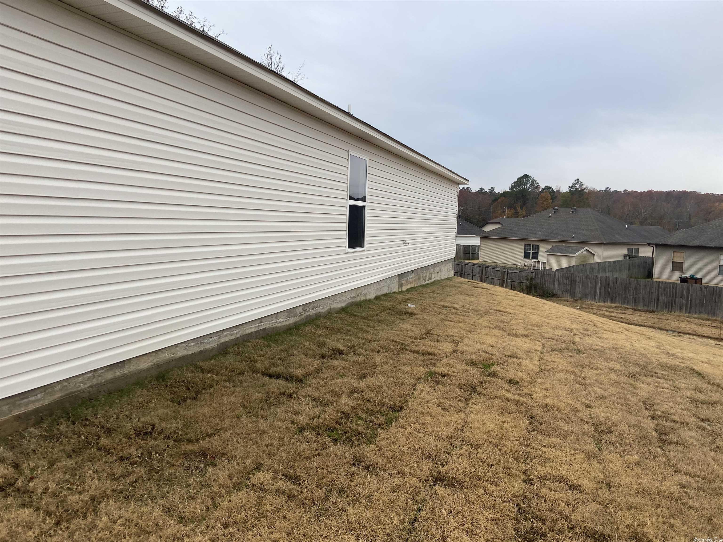 HILLDALE CROSSING - Residential