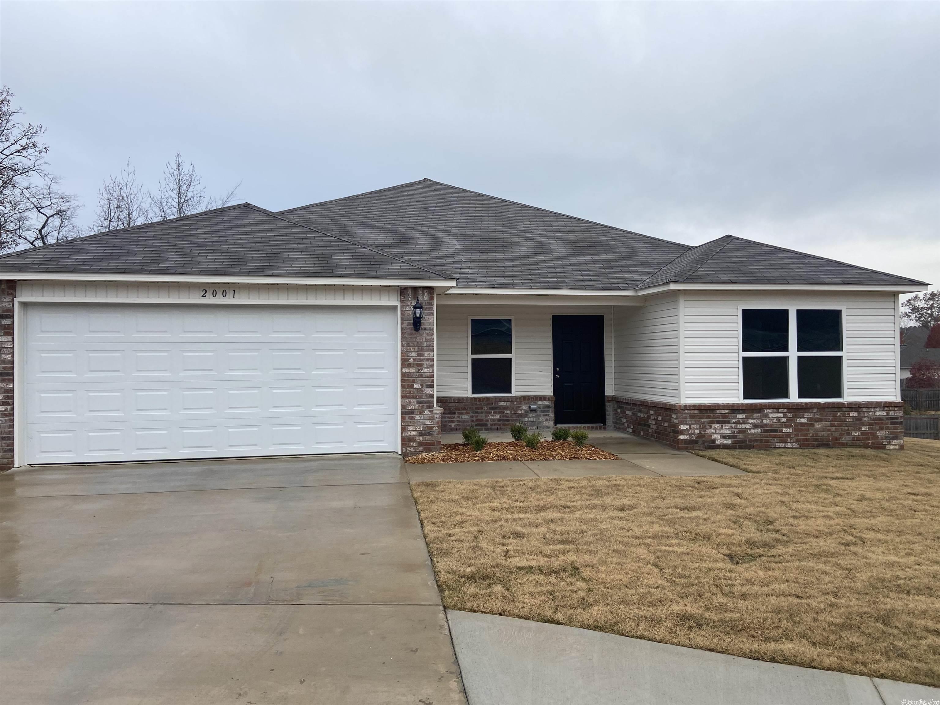 HILLDALE CROSSING - Residential