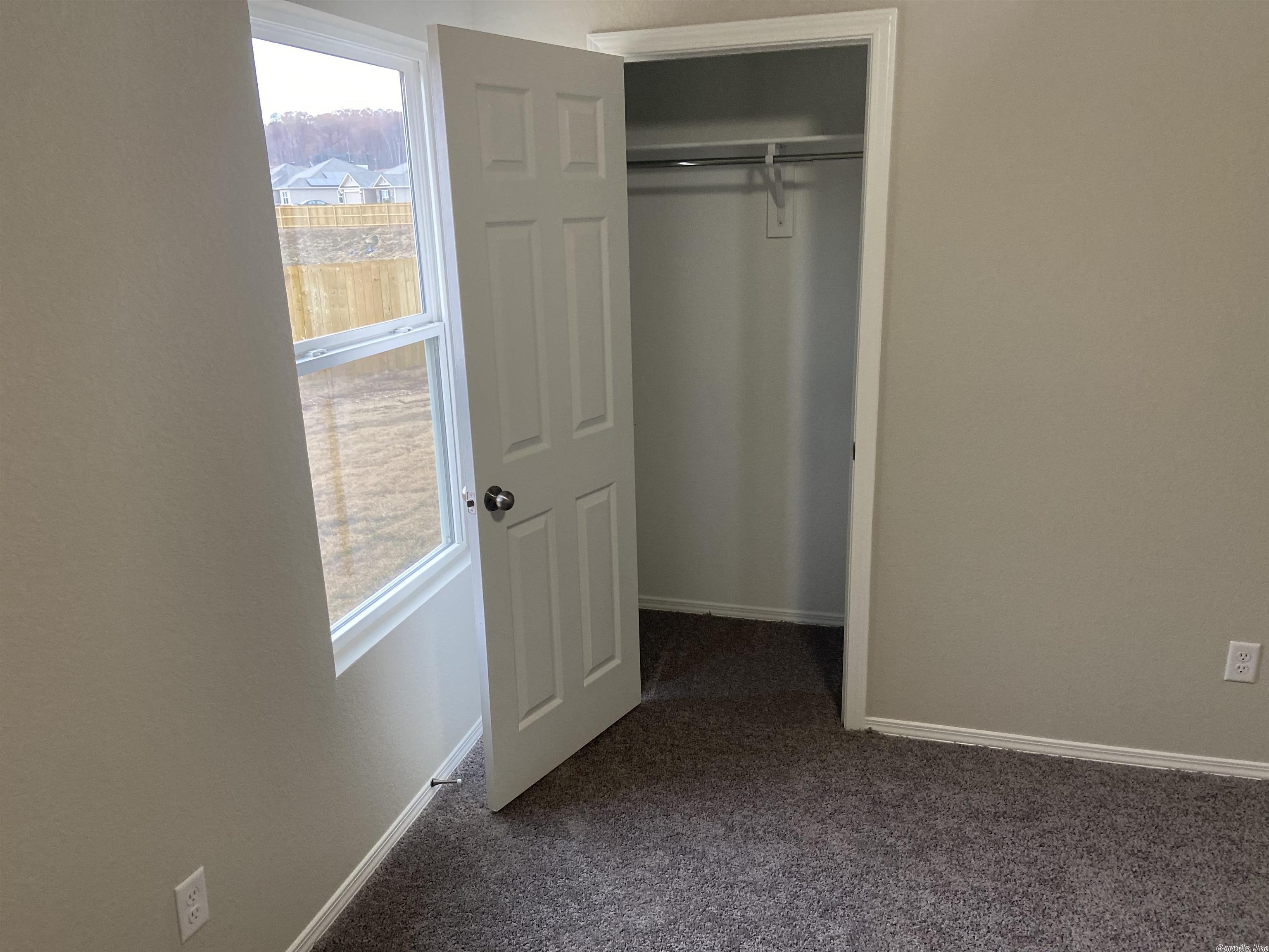 HILLDALE CROSSING - Residential