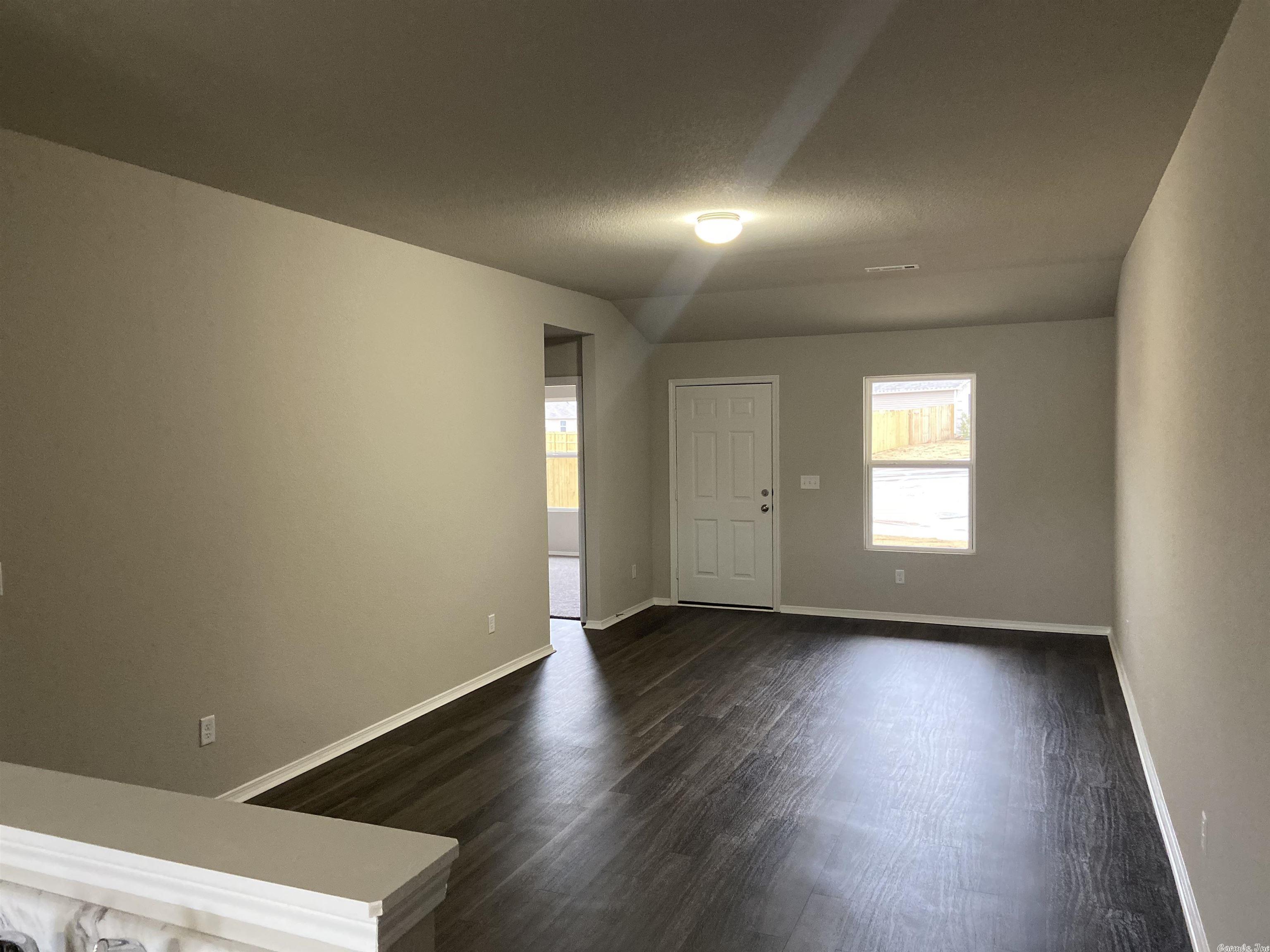 HILLDALE CROSSING - Residential