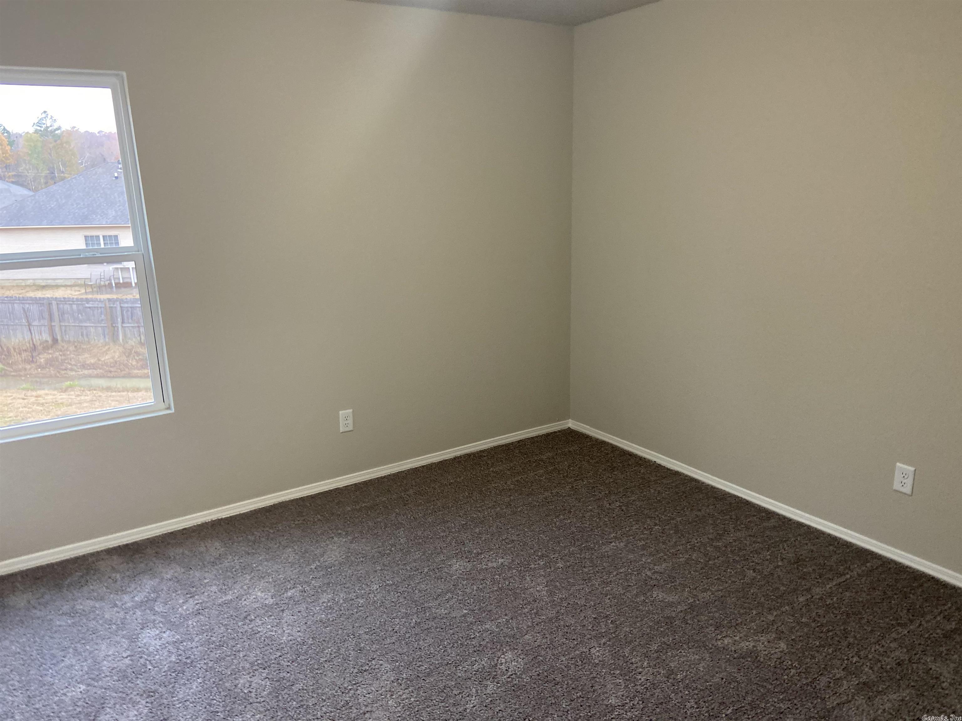 HILLDALE CROSSING - Residential