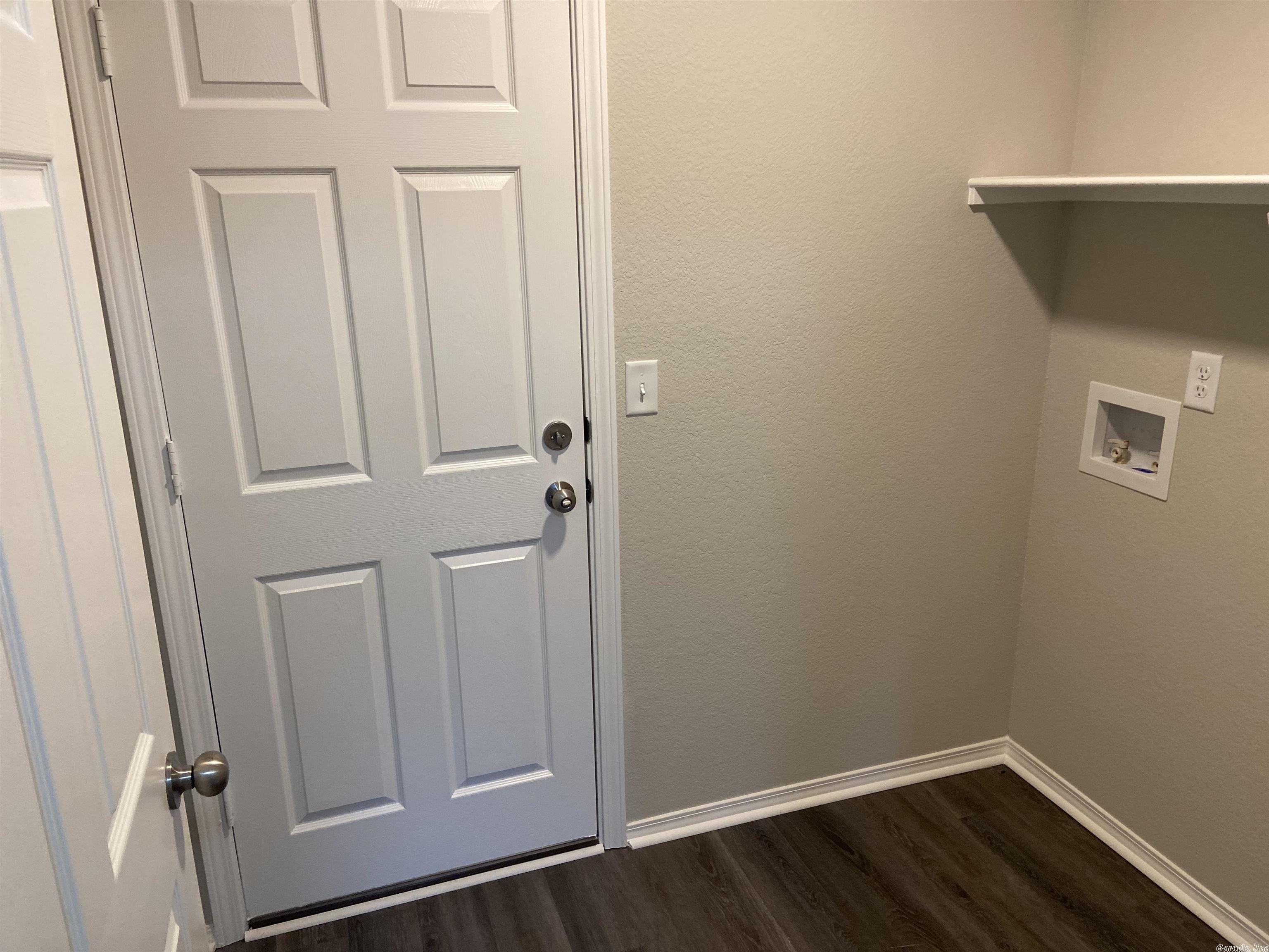 HILLDALE CROSSING - Residential
