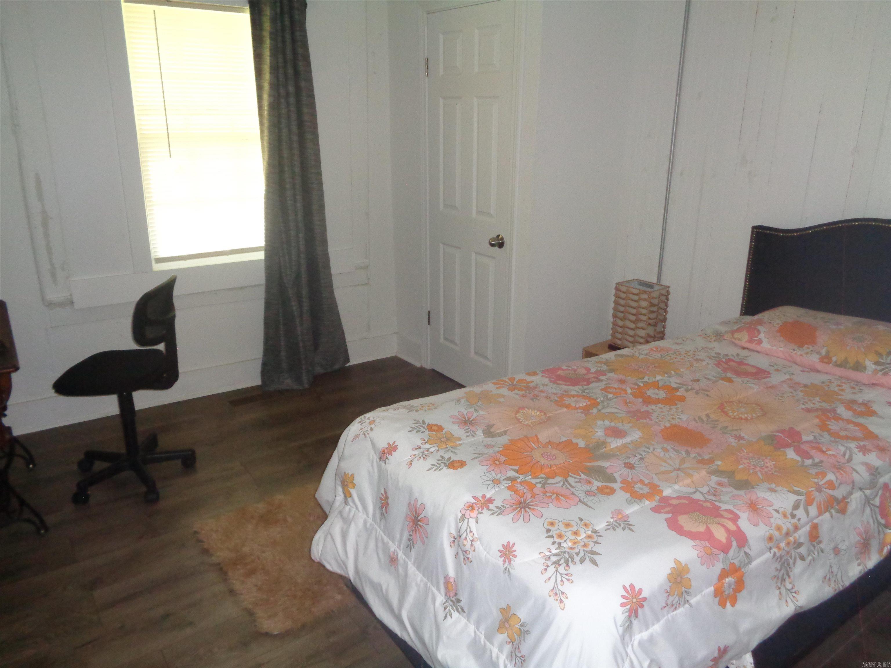 Weldon E Wrights - Residential