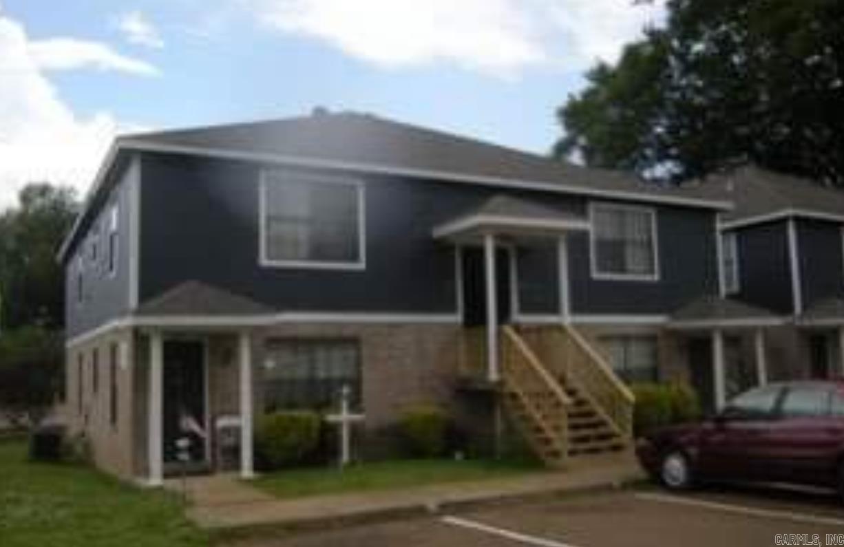 Perfect investment opportunity in Wynne, AR! 24 unit apartment complex with storage. Each unit is 3bed/2bath with living room and kitchen. Each unit rents for $ 875-$975 per month. Contact Agent for financials.