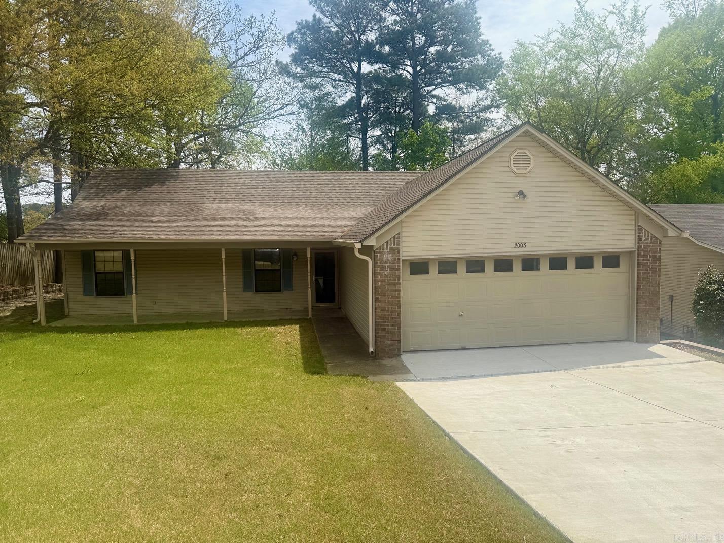 Welcome to 2008 Robinwood Court in Benton, AR! This charming 3 bedroom, 2 bathroom house boasts a fully fenced yard, perfect for privacy and security. Say goodbye to carpet cleaning with the easy-to-maintain flooring throughout the home. The kitchen comes equipped with a refrigerator and gas cook stove, making meal prep a breeze. Don't miss out on this cozy and convenient home in a great location. Contact us today to schedule a tour!