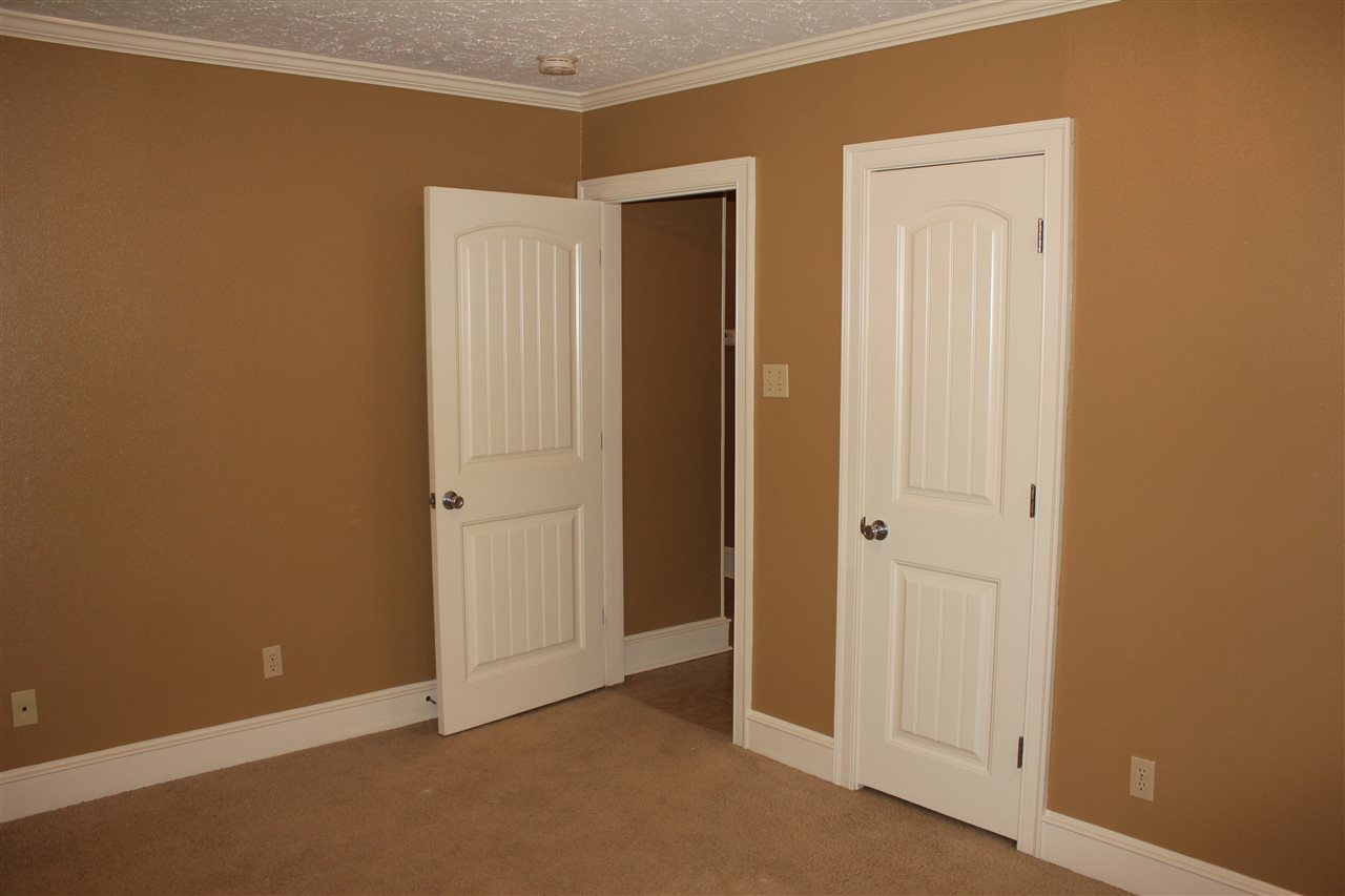 ANGEL CROSSING - Residential