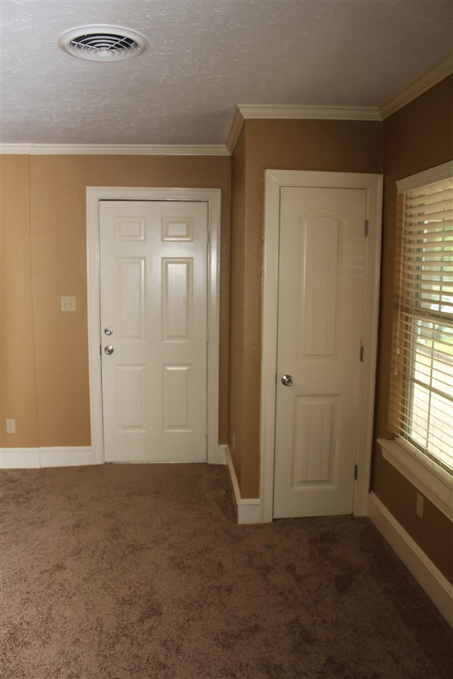 ANGEL CROSSING - Residential