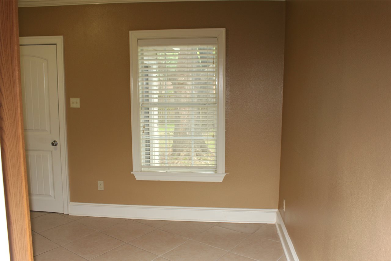 ANGEL CROSSING - Residential