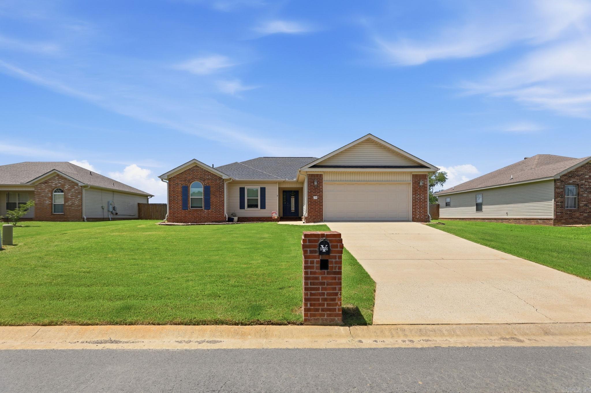 WILLOW LAKE - Residential