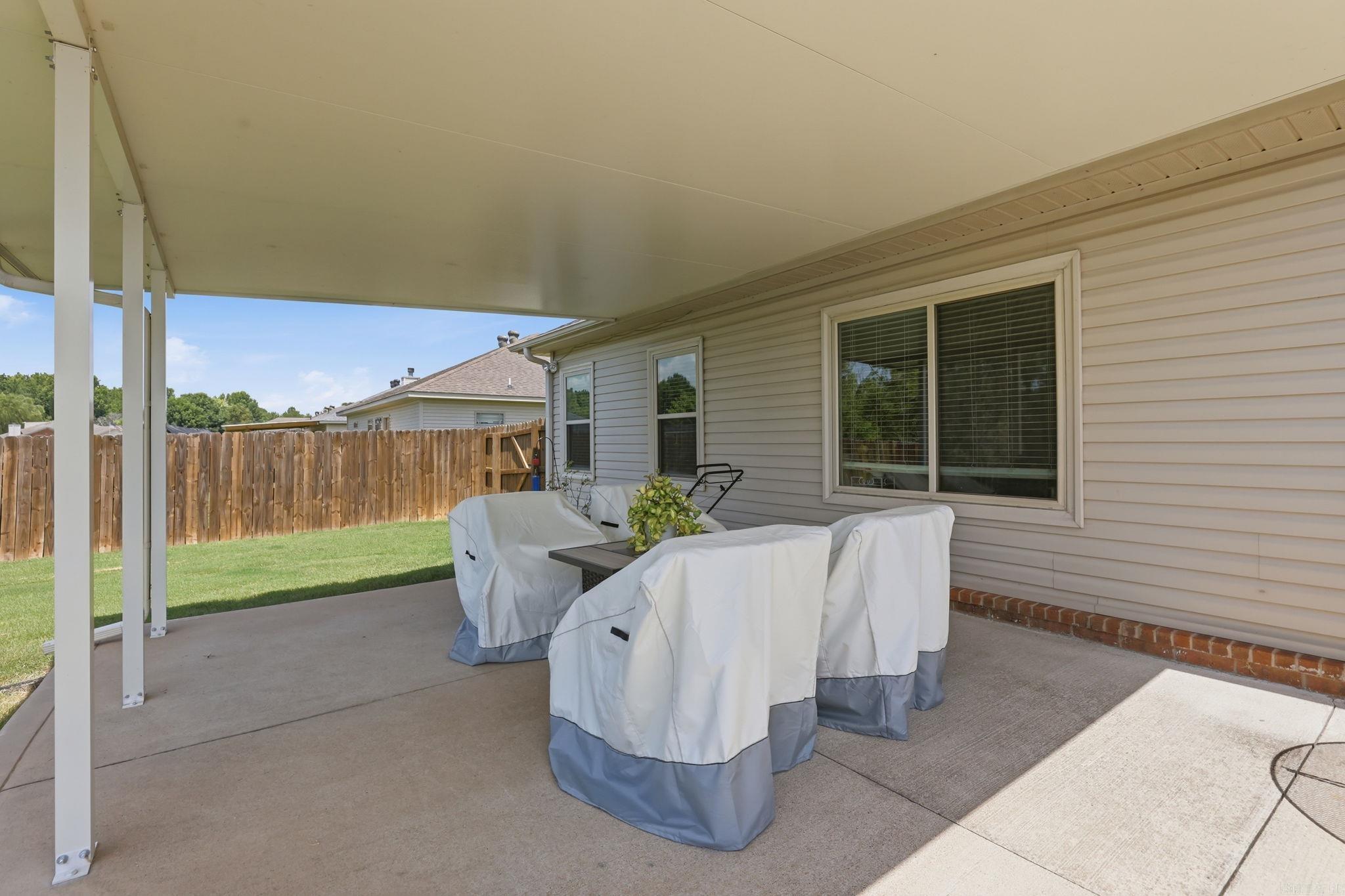 WILLOW LAKE - Residential