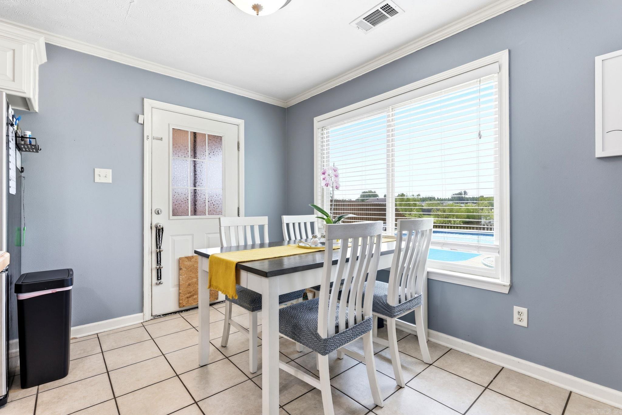 WILLOW LAKE - Residential