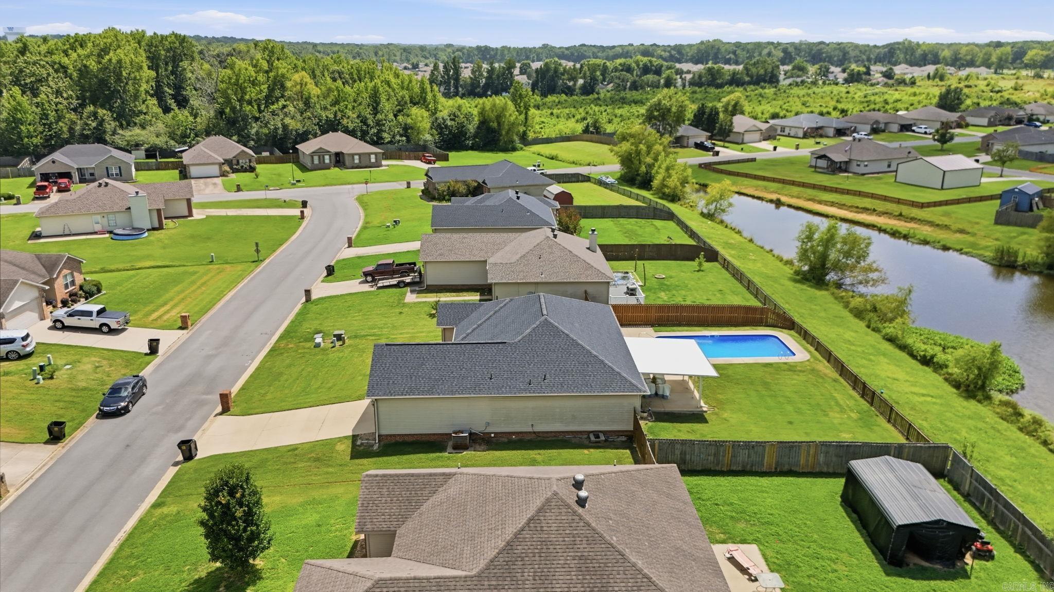 WILLOW LAKE - Residential