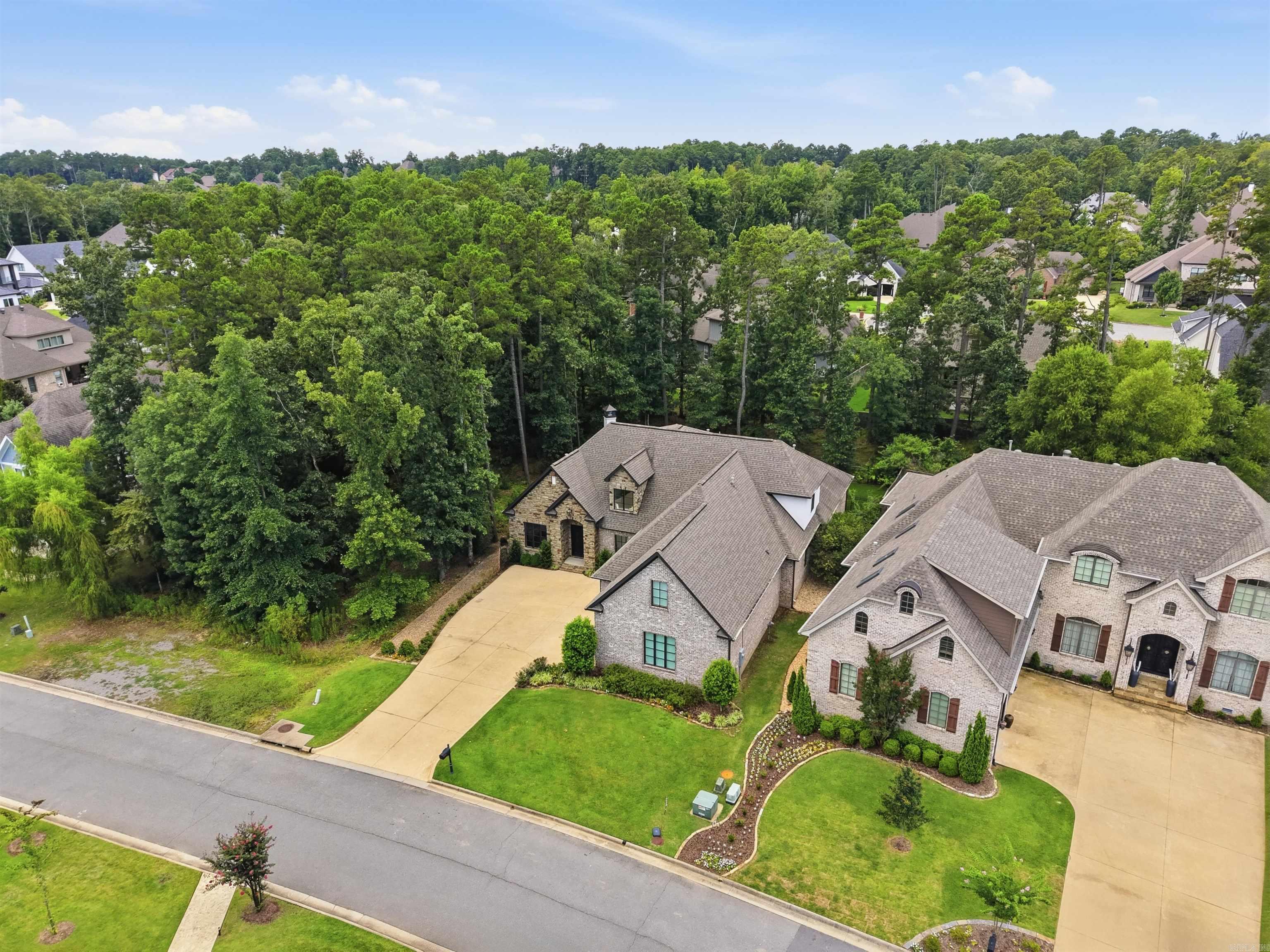 CHENAL VALLEY HALLEN COURT - Residential