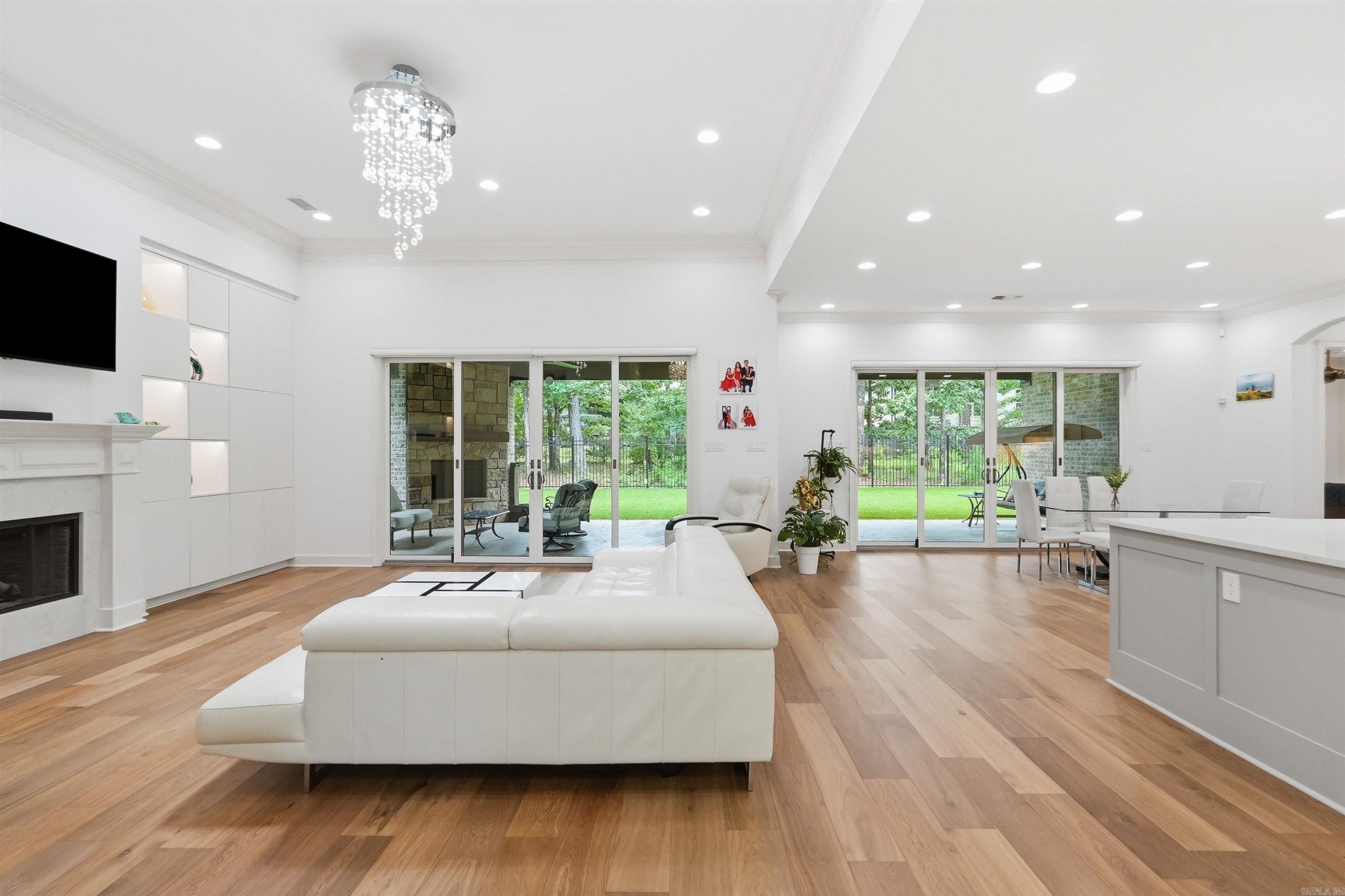 CHENAL VALLEY HALLEN COURT - Residential