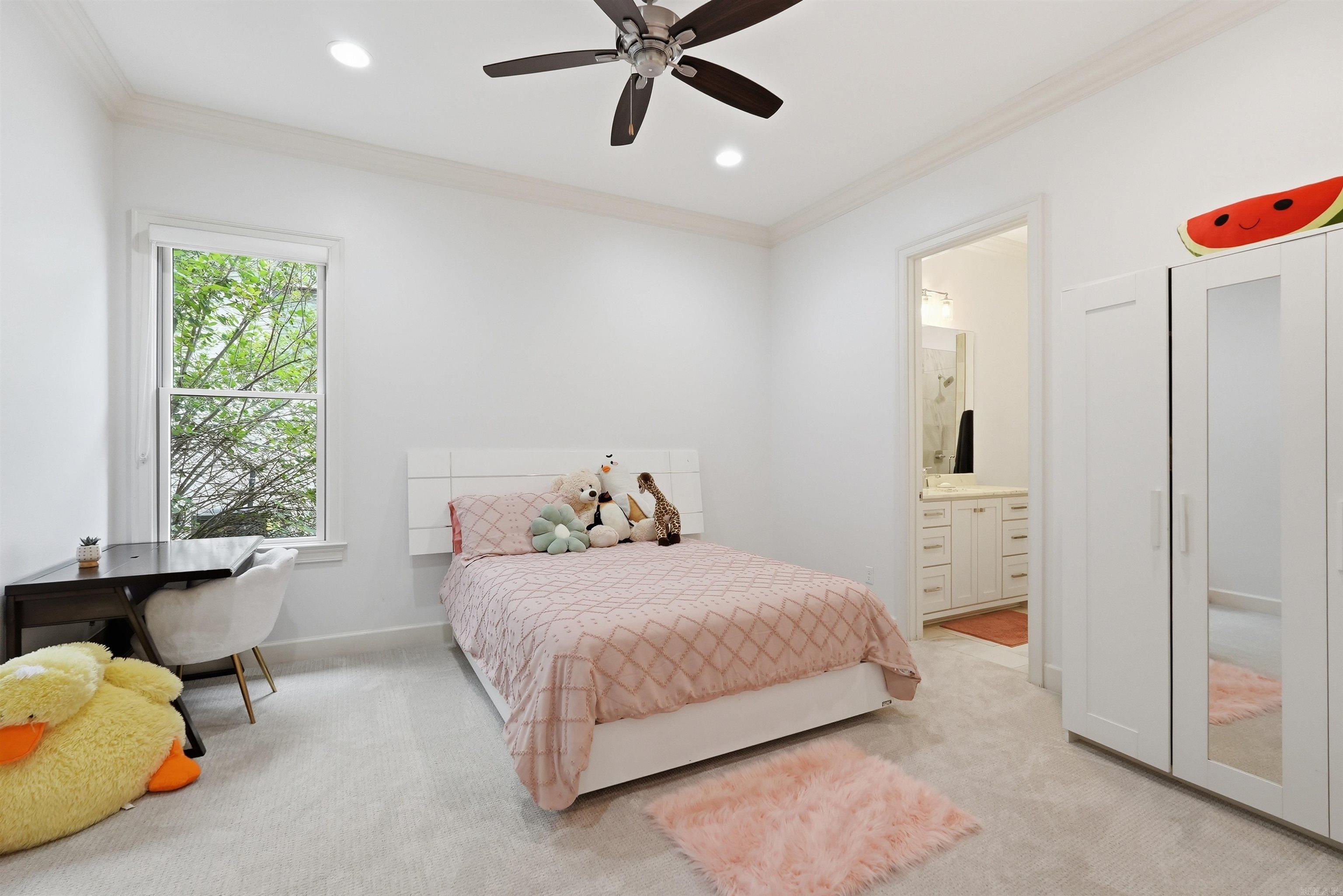 CHENAL VALLEY HALLEN COURT - Residential