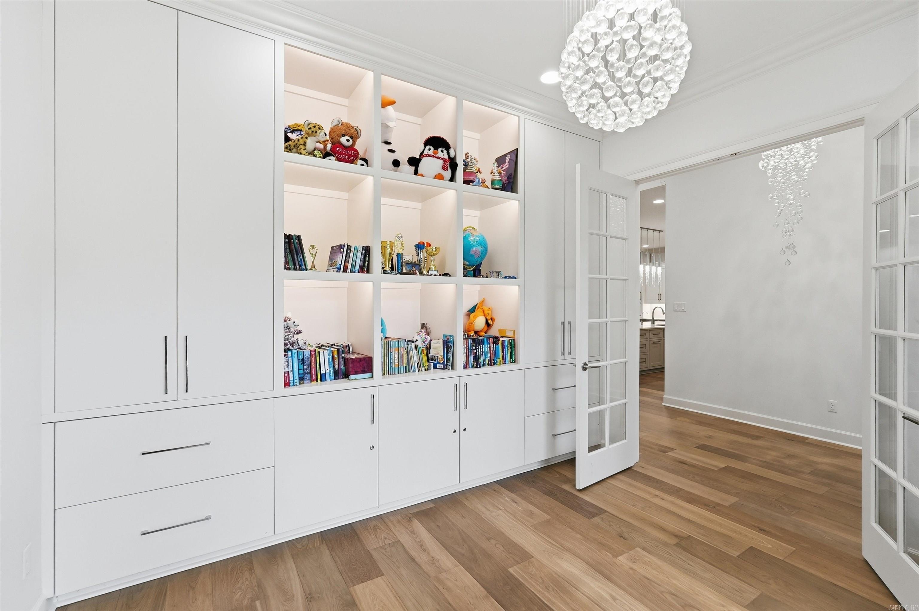 CHENAL VALLEY HALLEN COURT - Residential