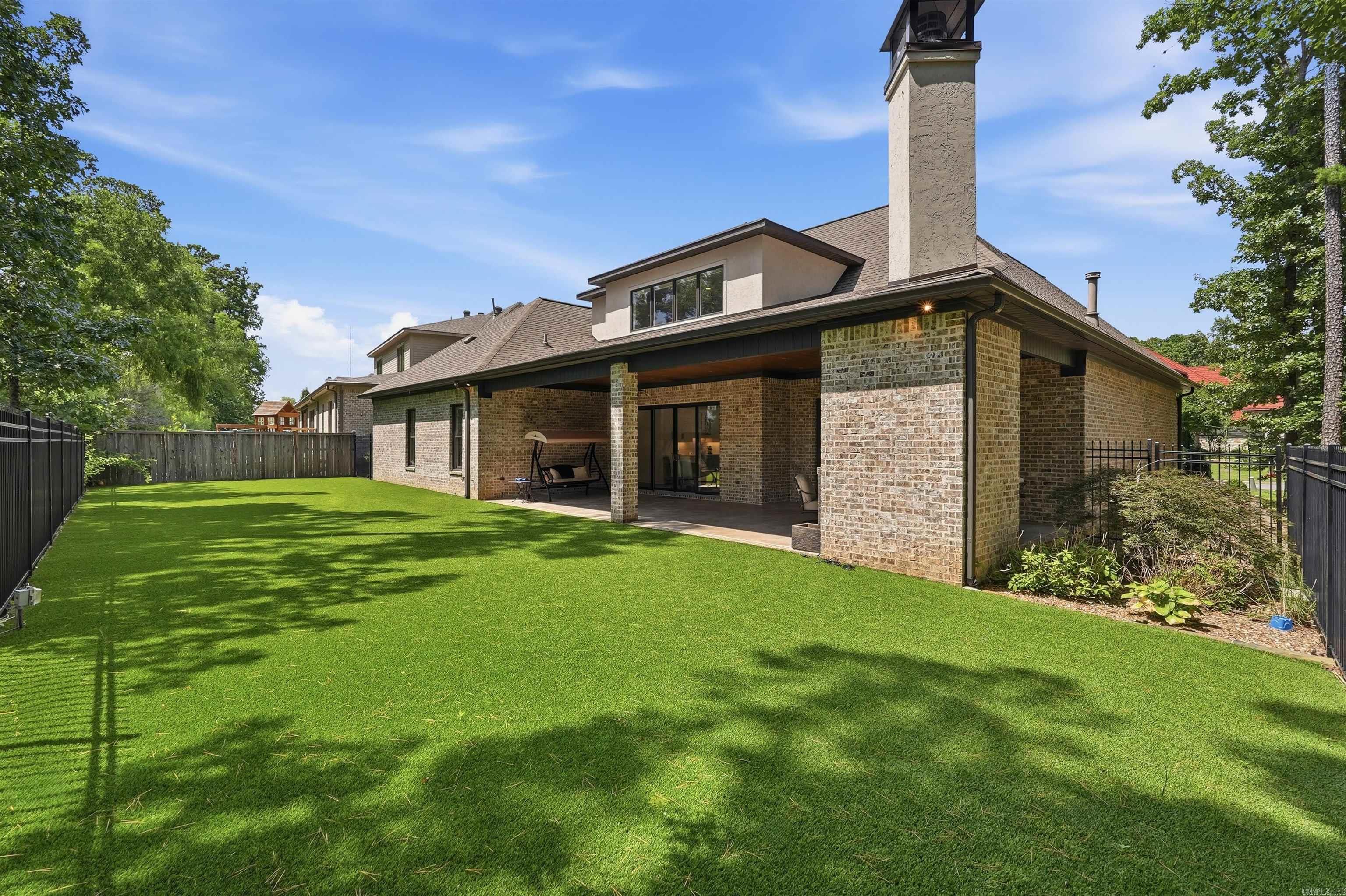 CHENAL VALLEY HALLEN COURT - Residential