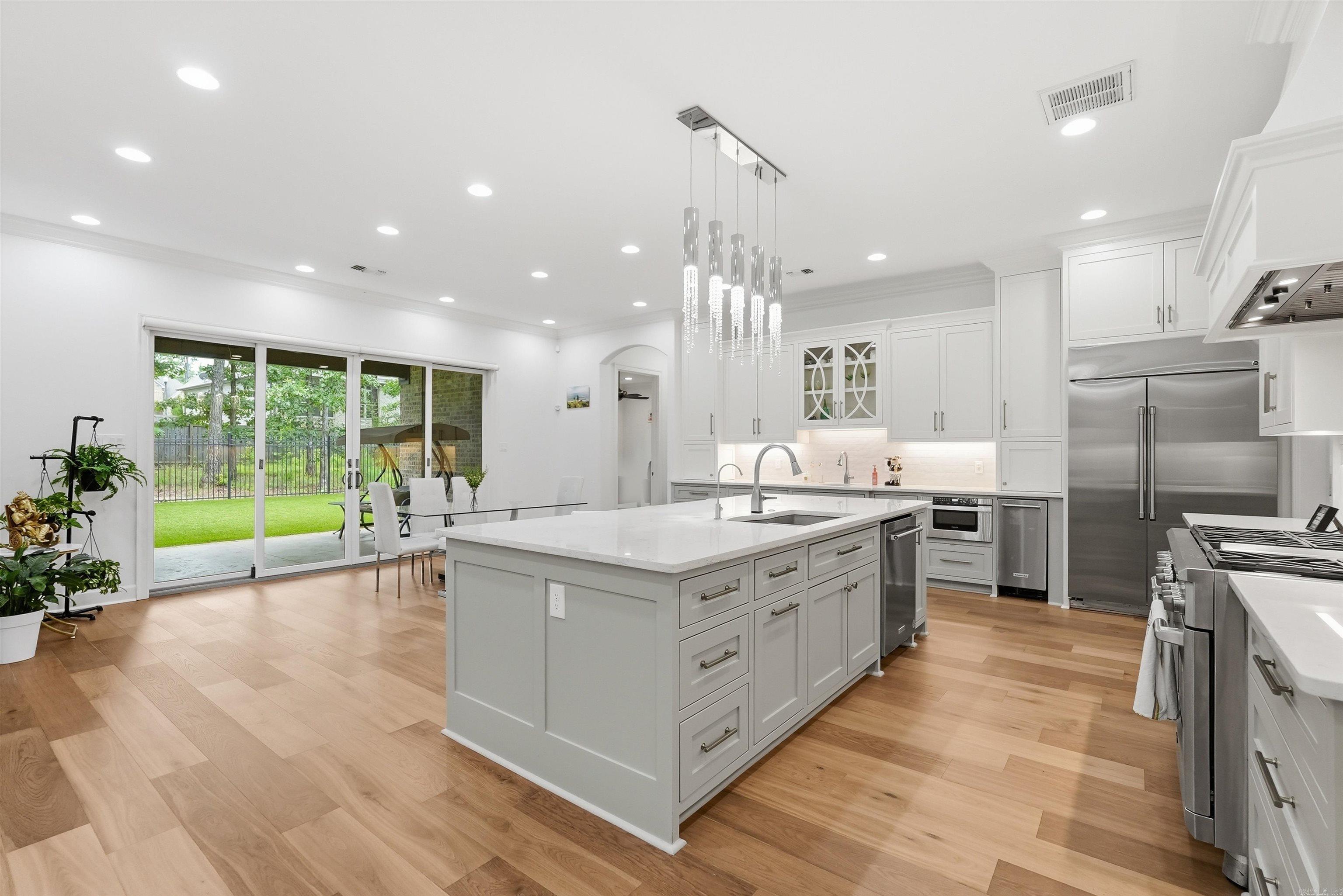 CHENAL VALLEY HALLEN COURT - Residential