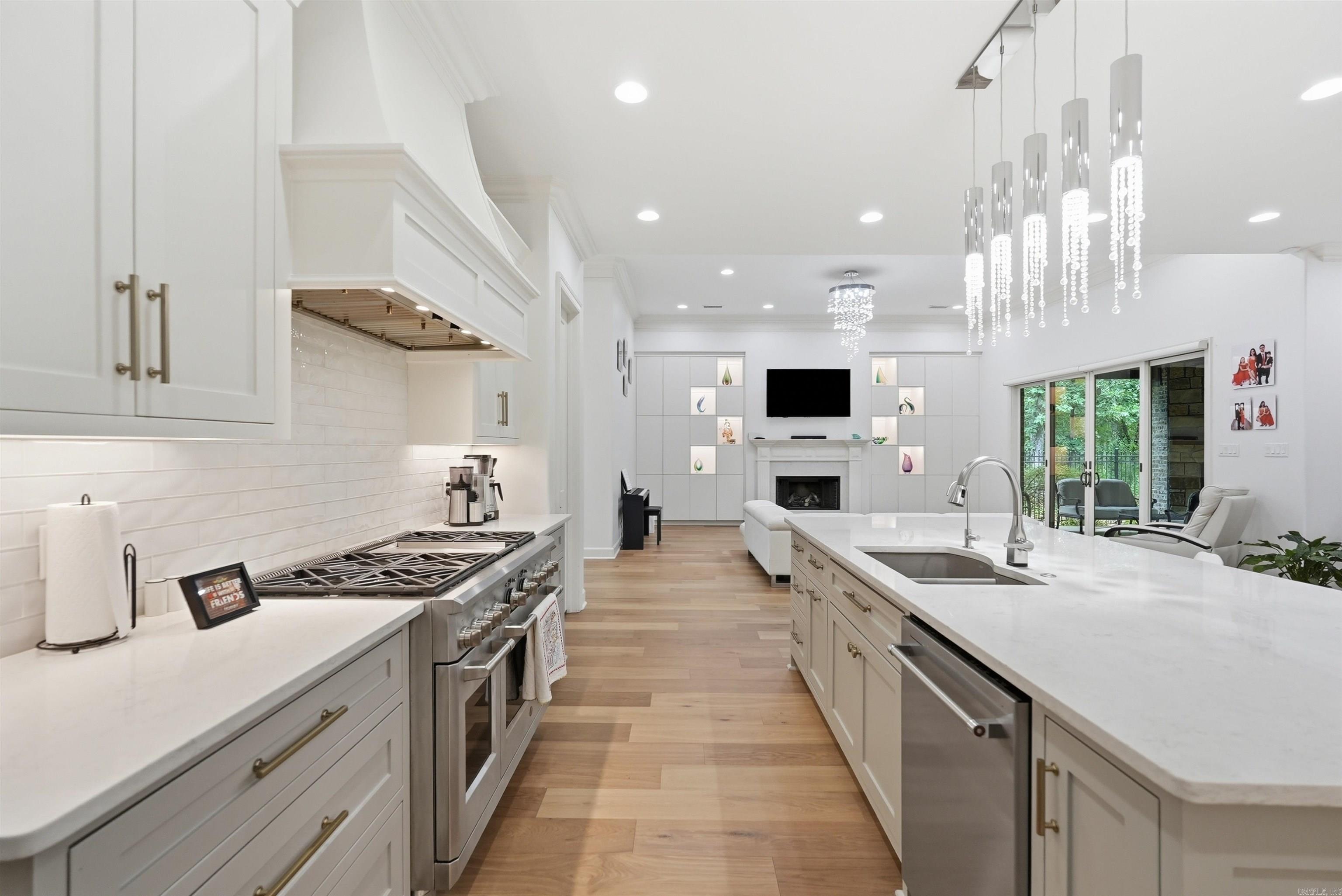 CHENAL VALLEY HALLEN COURT - Residential