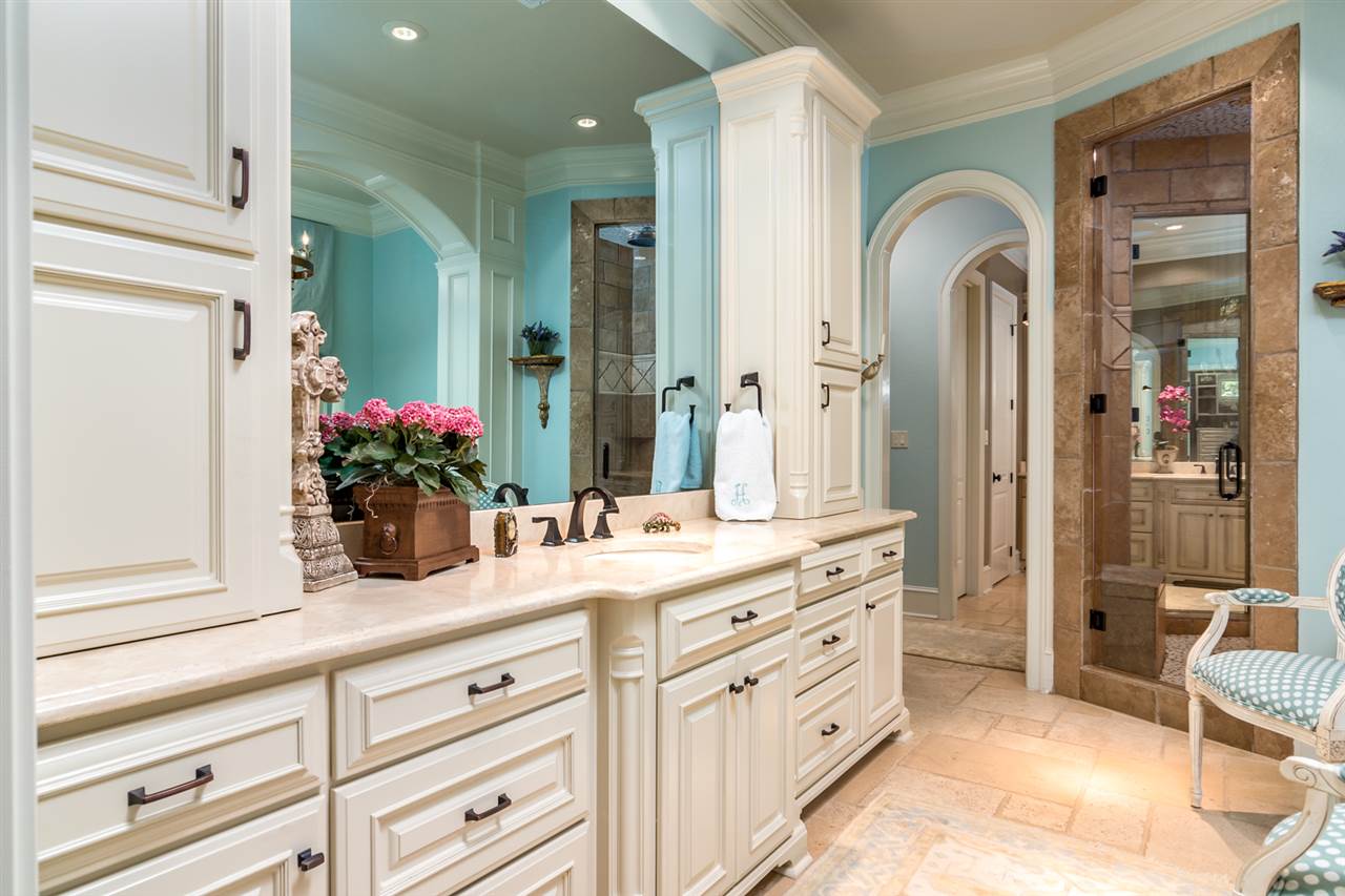 CHENAL VALLEY SOLOGNE CIRCLE - Residential