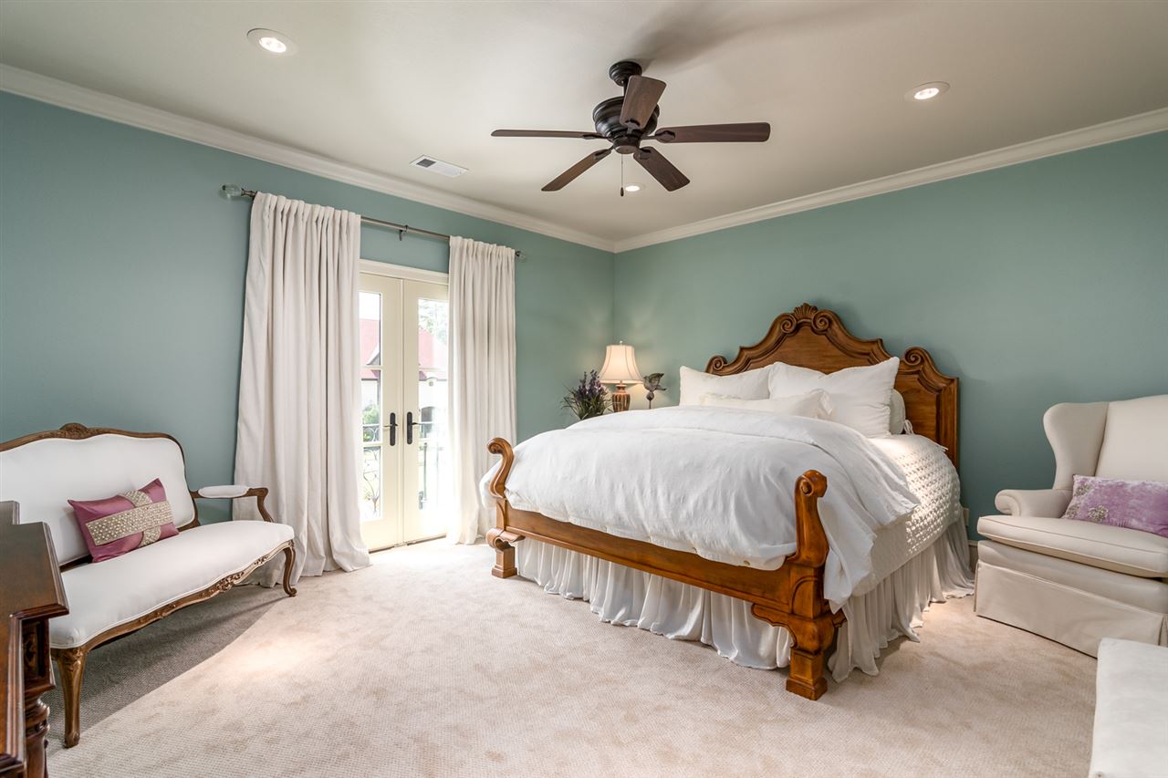CHENAL VALLEY SOLOGNE CIRCLE - Residential