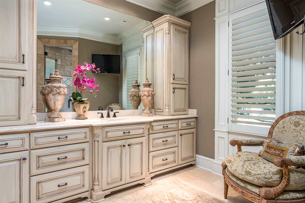 CHENAL VALLEY SOLOGNE CIRCLE - Residential