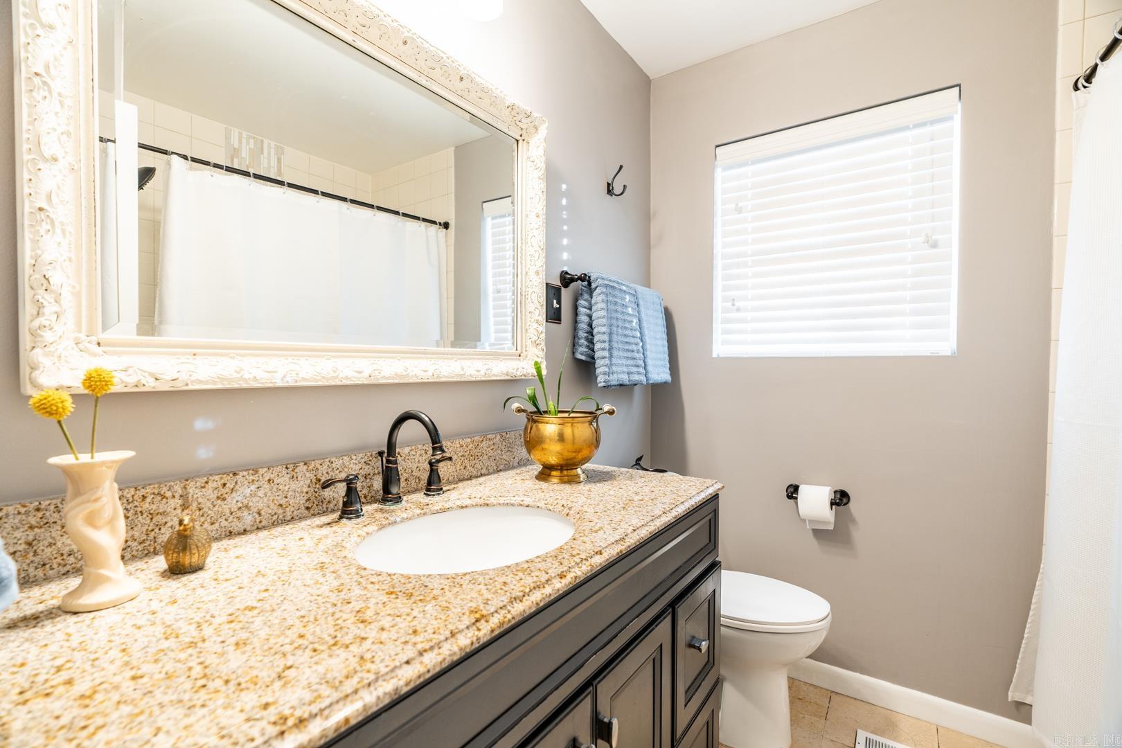 KINGWOOD PLACE - Residential