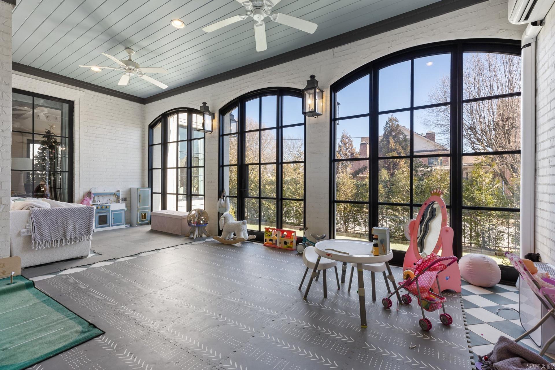 FOREST HEIGHTS PLACE - Residential