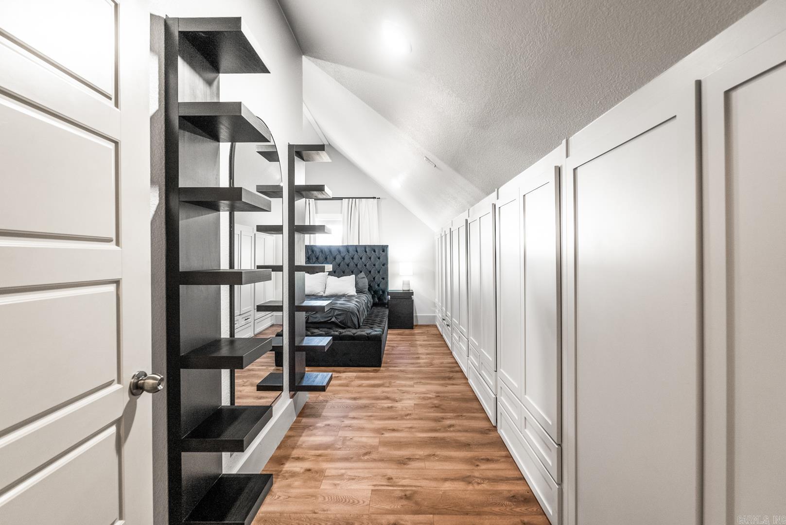 CHAPEL CREEK - Residential