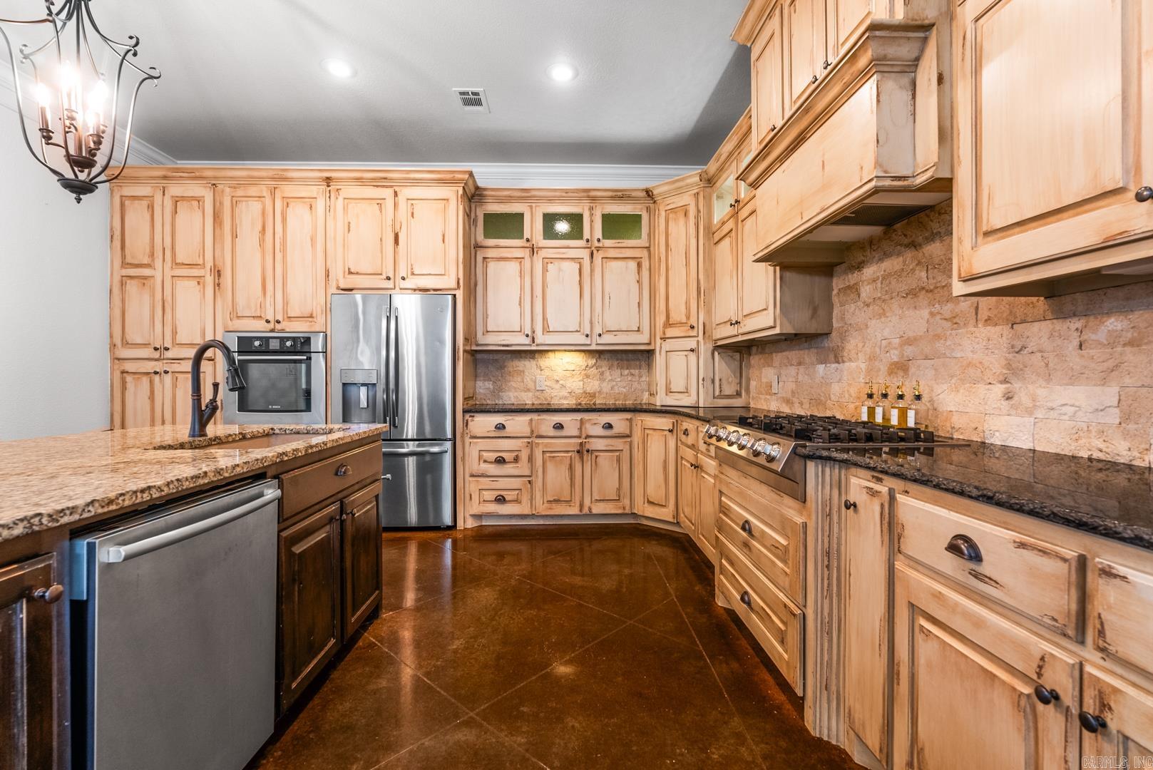 CHAPEL CREEK - Residential