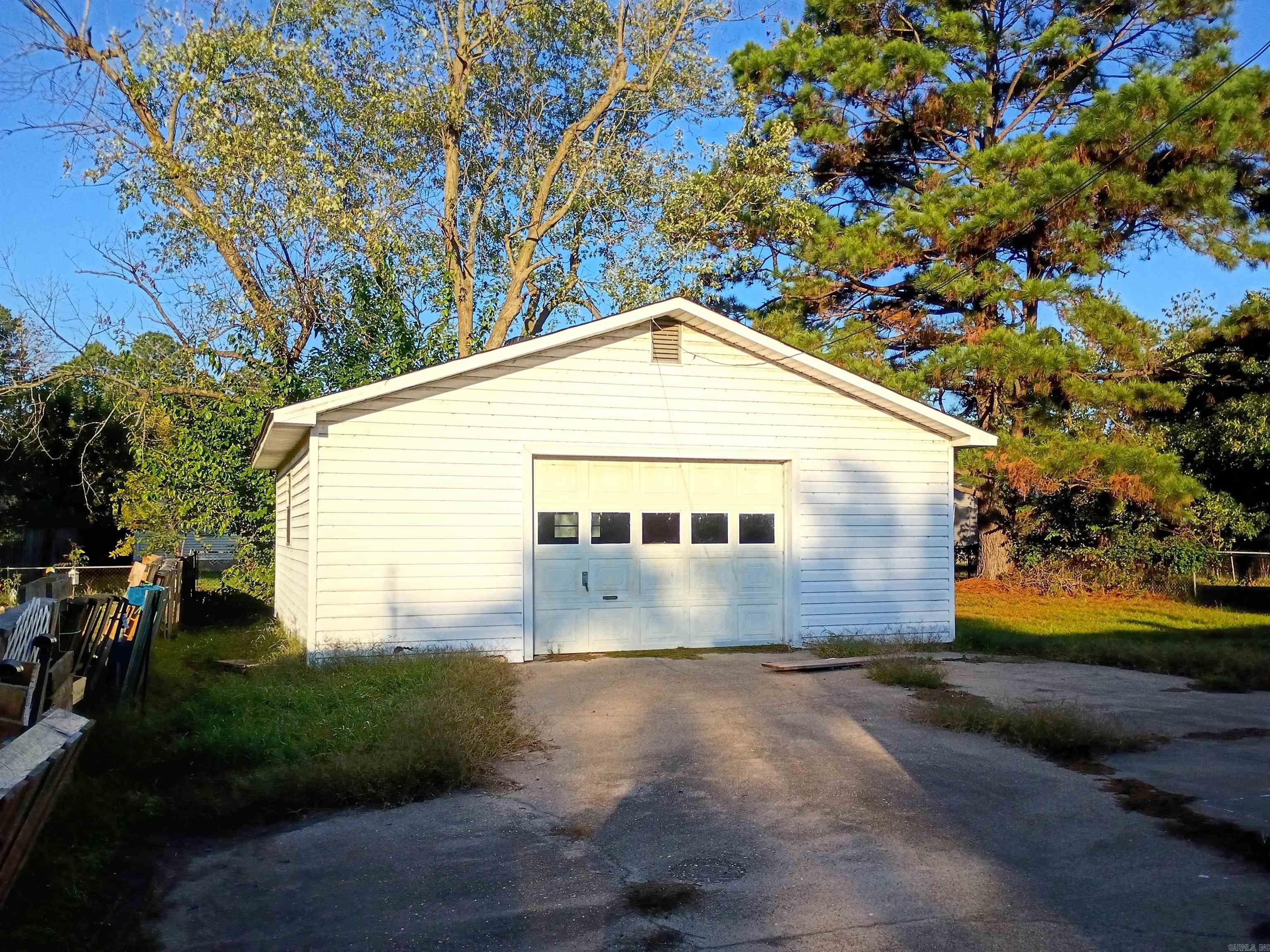 Henley 2nd - Residential Income