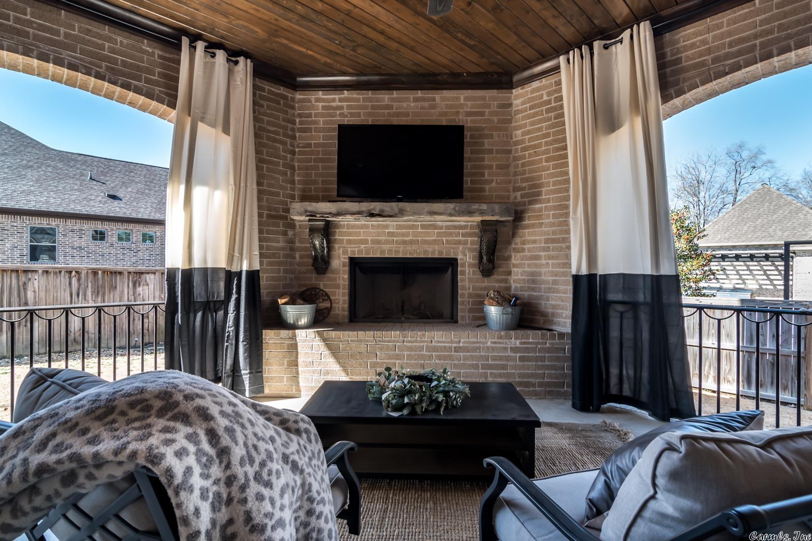 BELLA ROSA ESTATES - Residential