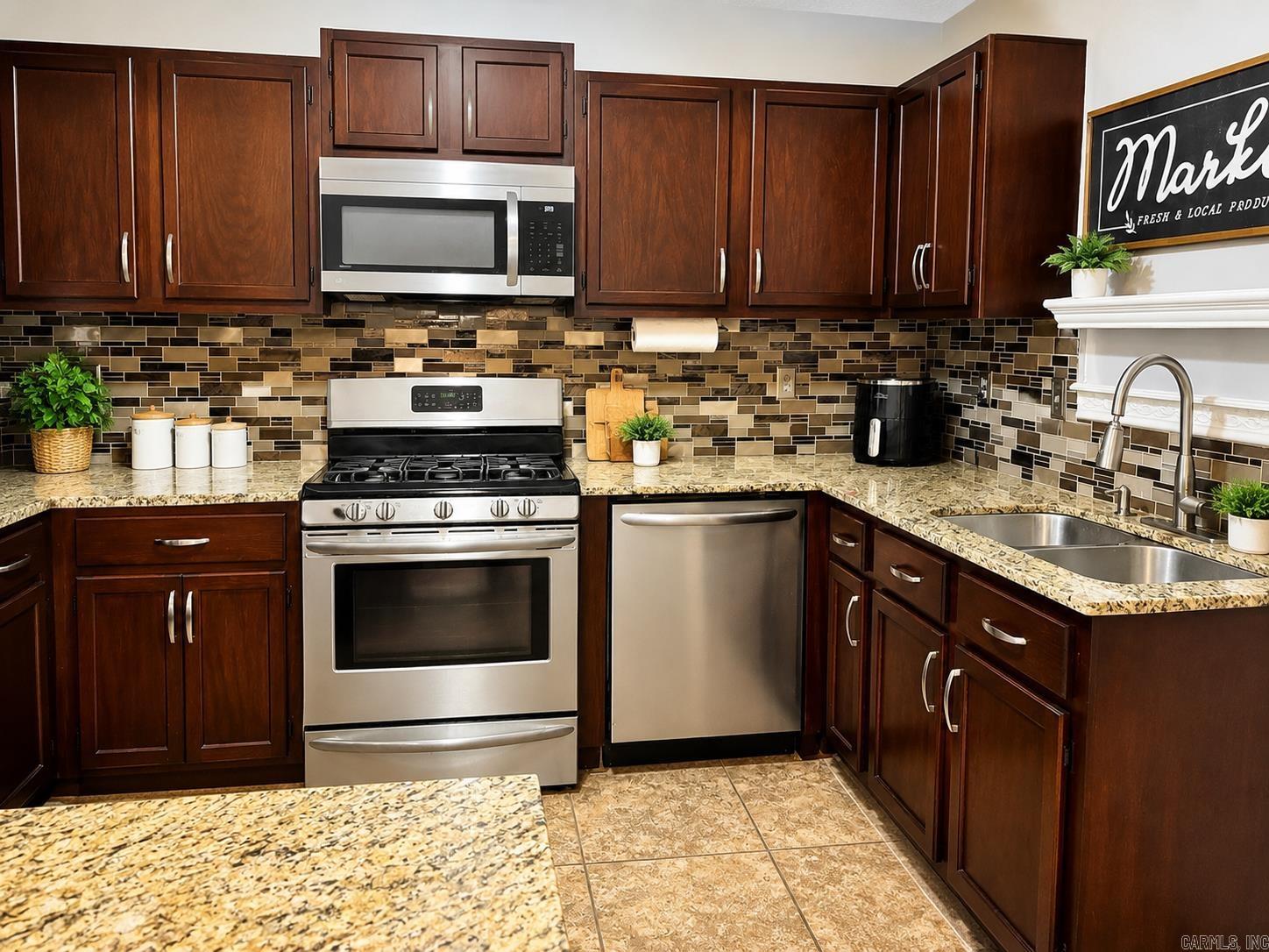 LANSBROOK - Residential