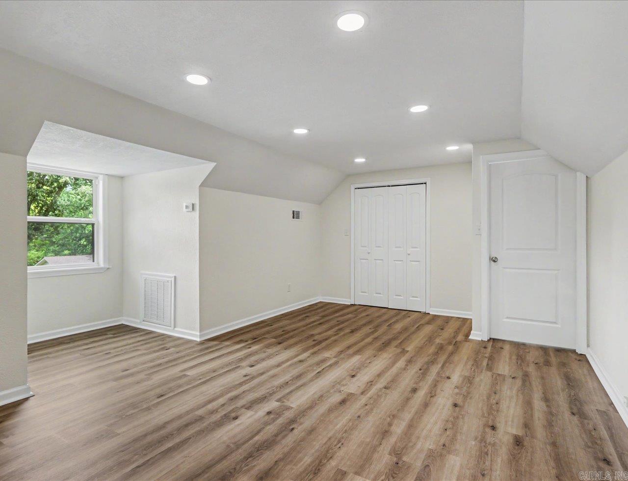 REEDWOOD - Residential