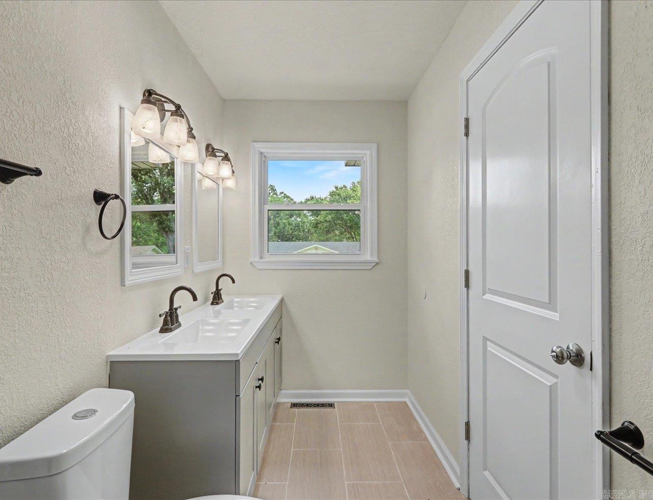 REEDWOOD - Residential