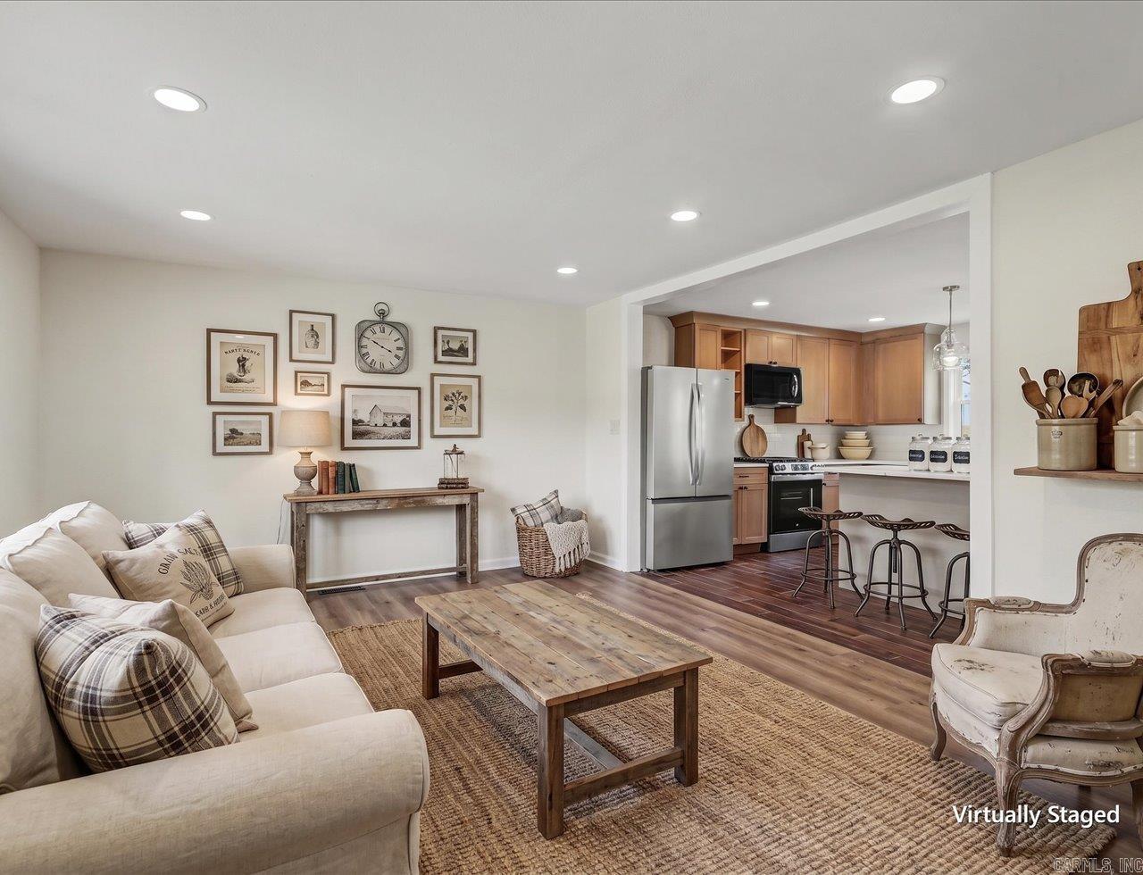 REEDWOOD - Residential