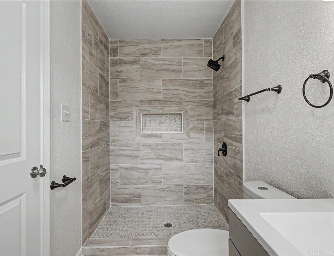 REEDWOOD - Residential