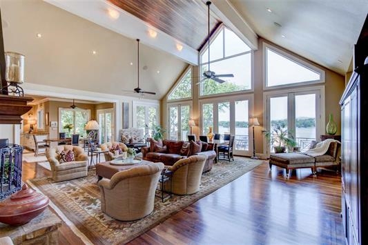 Quinns Lake Park - Residential